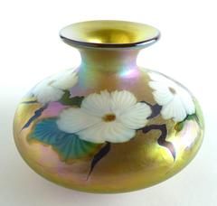 American Studio Art Glass Lundberg Studios Iridescent Gold and White Peony Vase