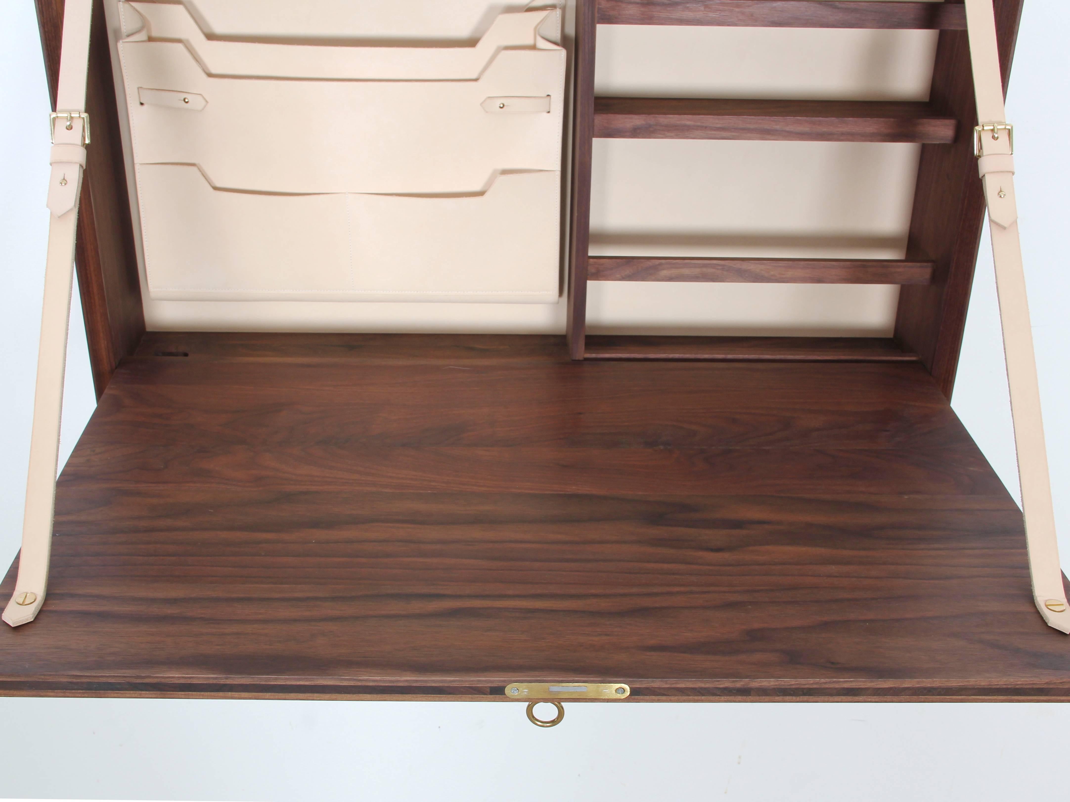 Mid-Century Modern Wall Secretary Desk in Walnut For Sale 1