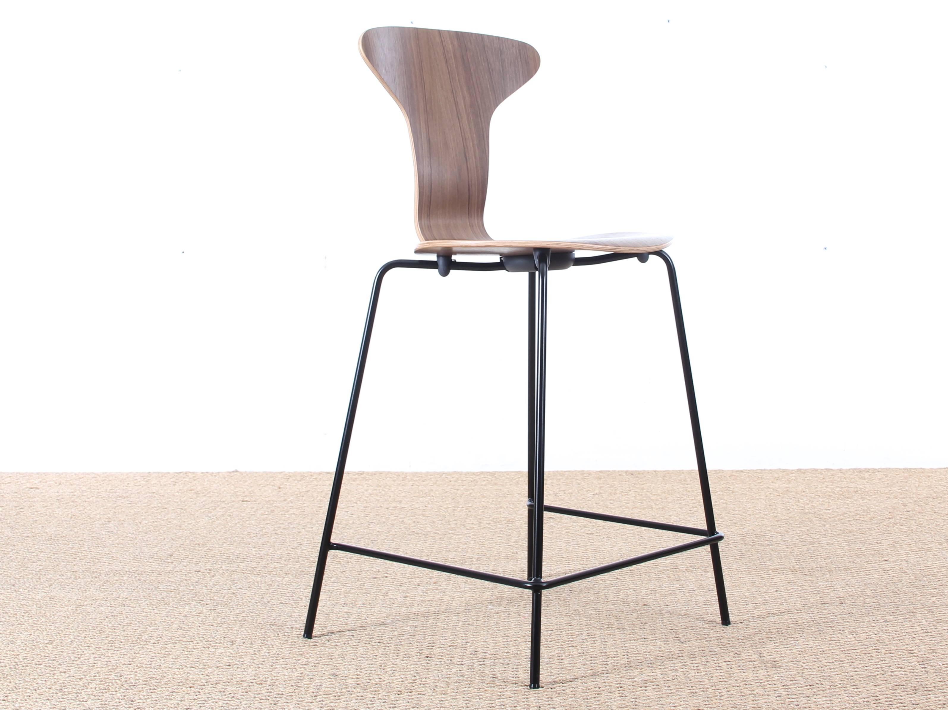 Mid-Century Modern Scandinavian Barstool Model Munkegaard by Arne Jacobsen, New In Excellent Condition For Sale In Courbevoie, FR