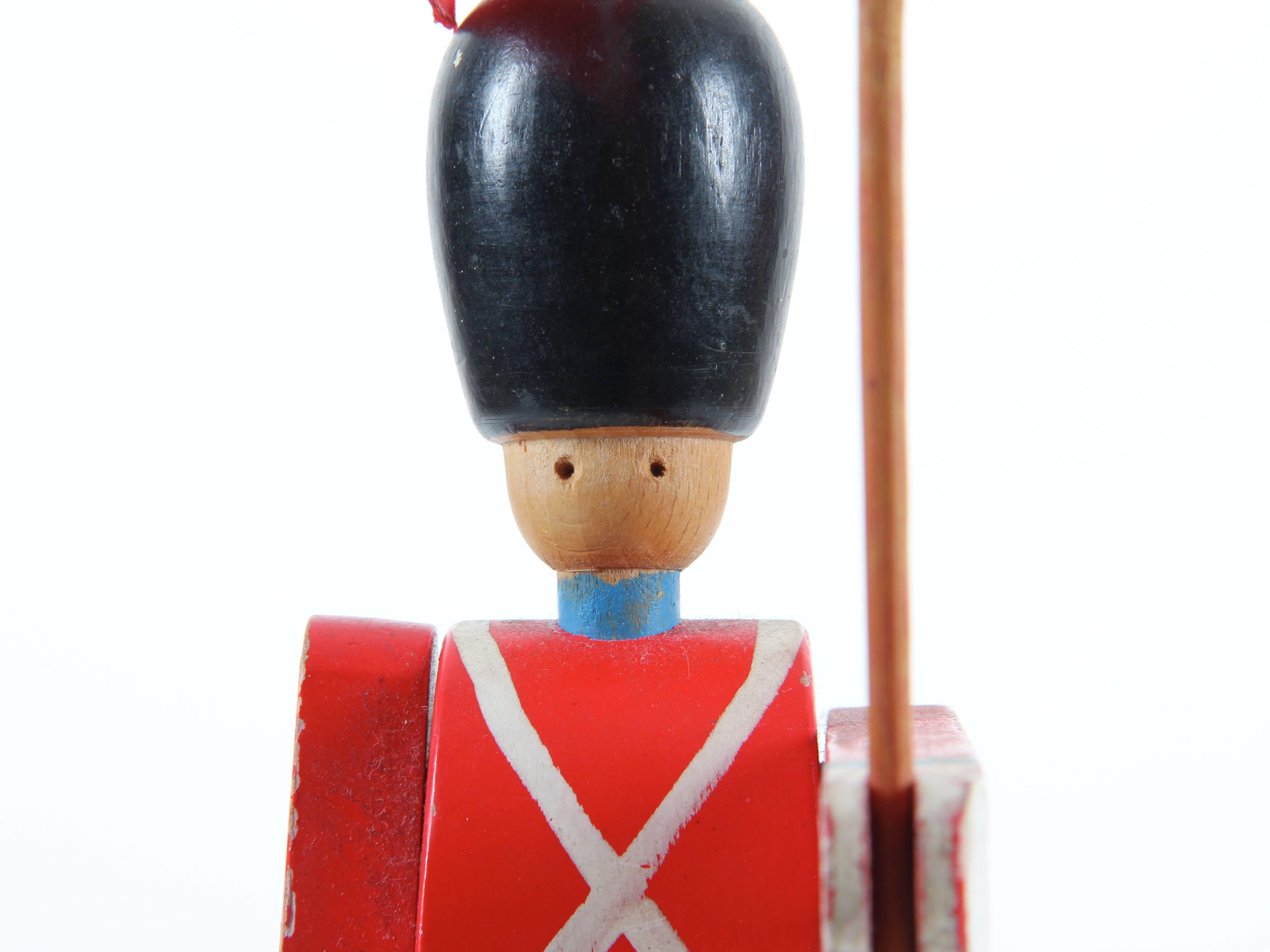 Royal Guardsman Designed by Kay Bojesen 3