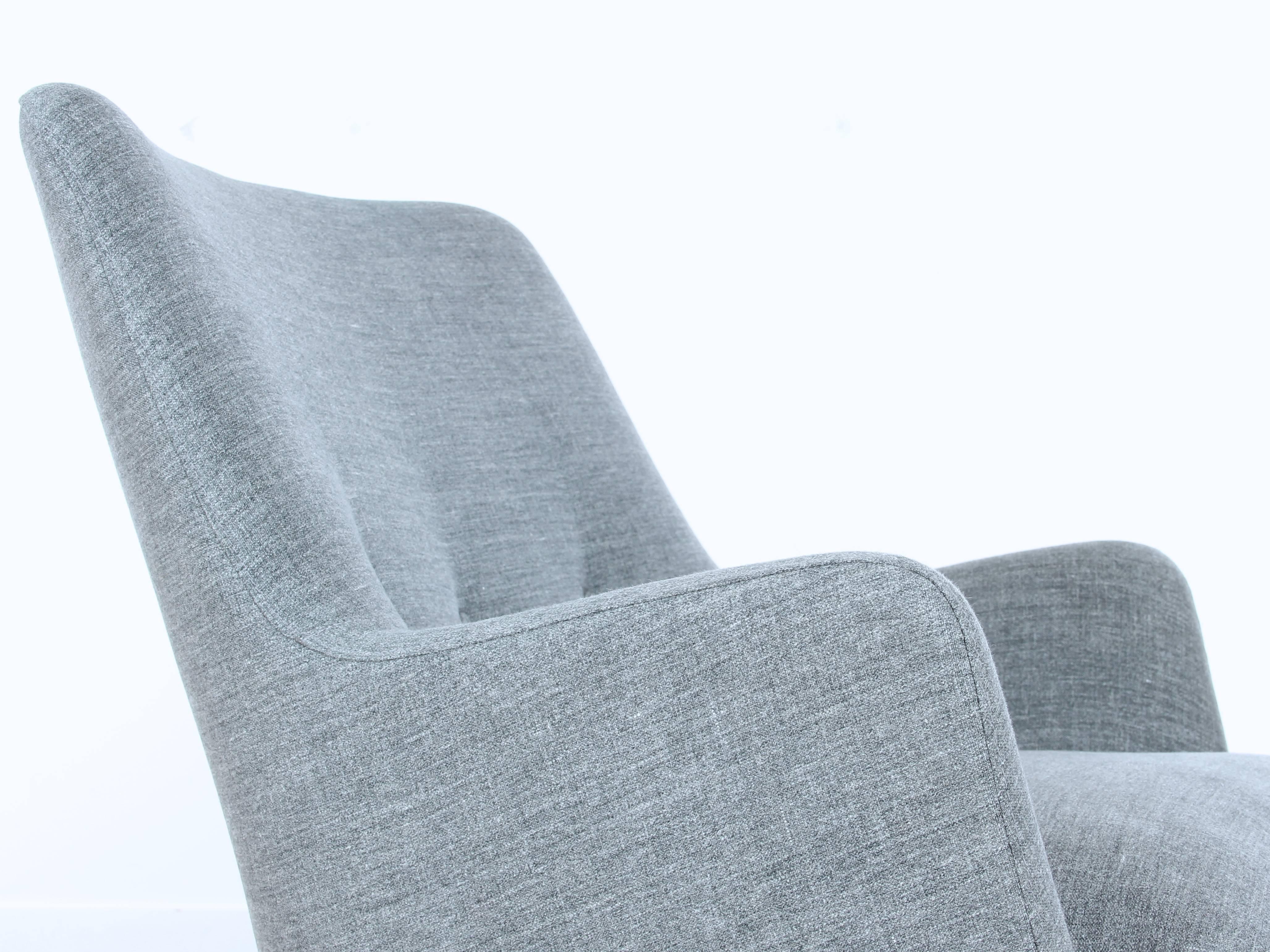 Mid-Century Modern Scandinavian Lounge Chair by Arne Vodder AV 53 New Release For Sale 2