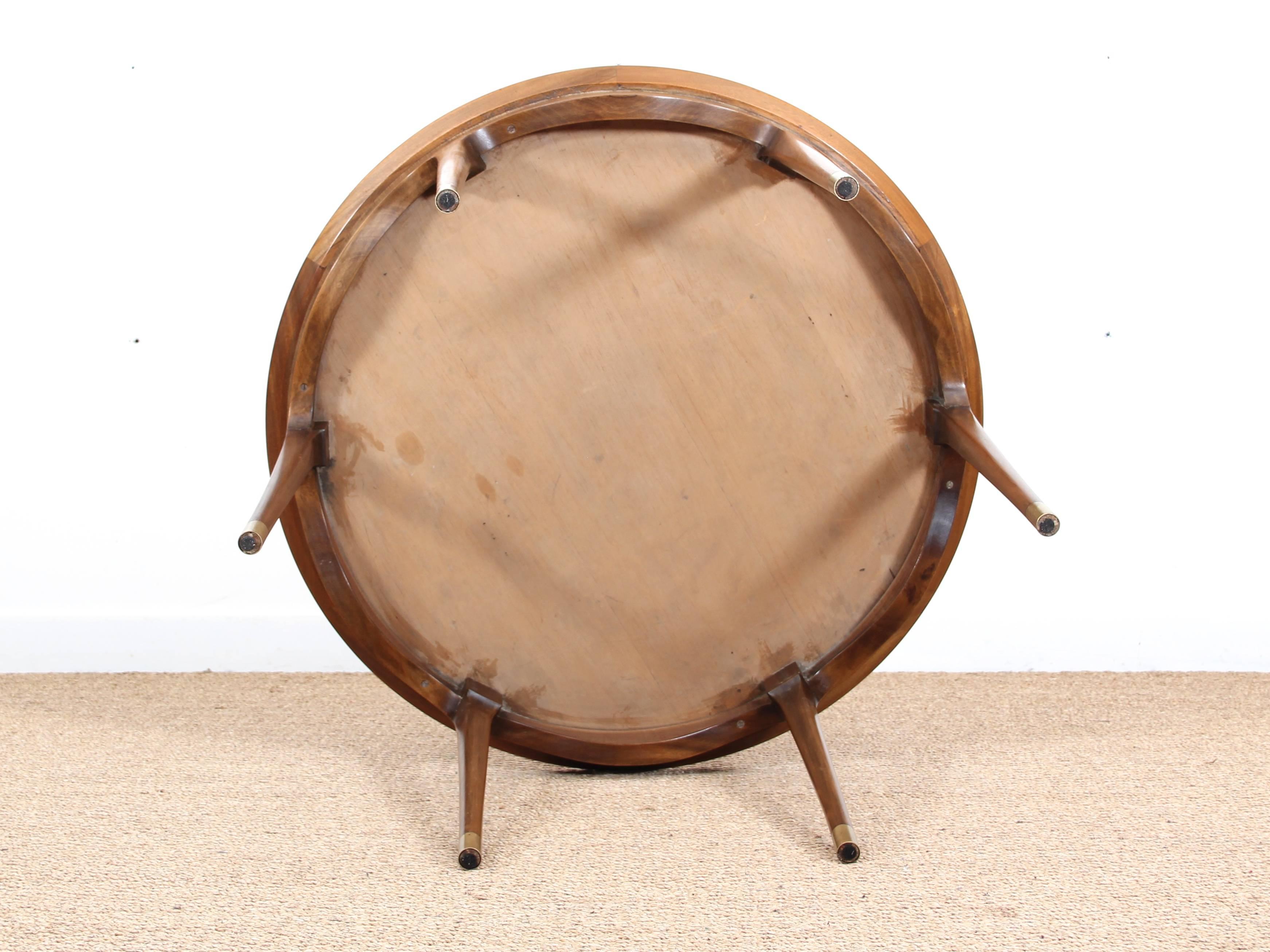 Danois Grande table basse moderne du milieu du siècle en noyer d'Ole Wanscher en vente