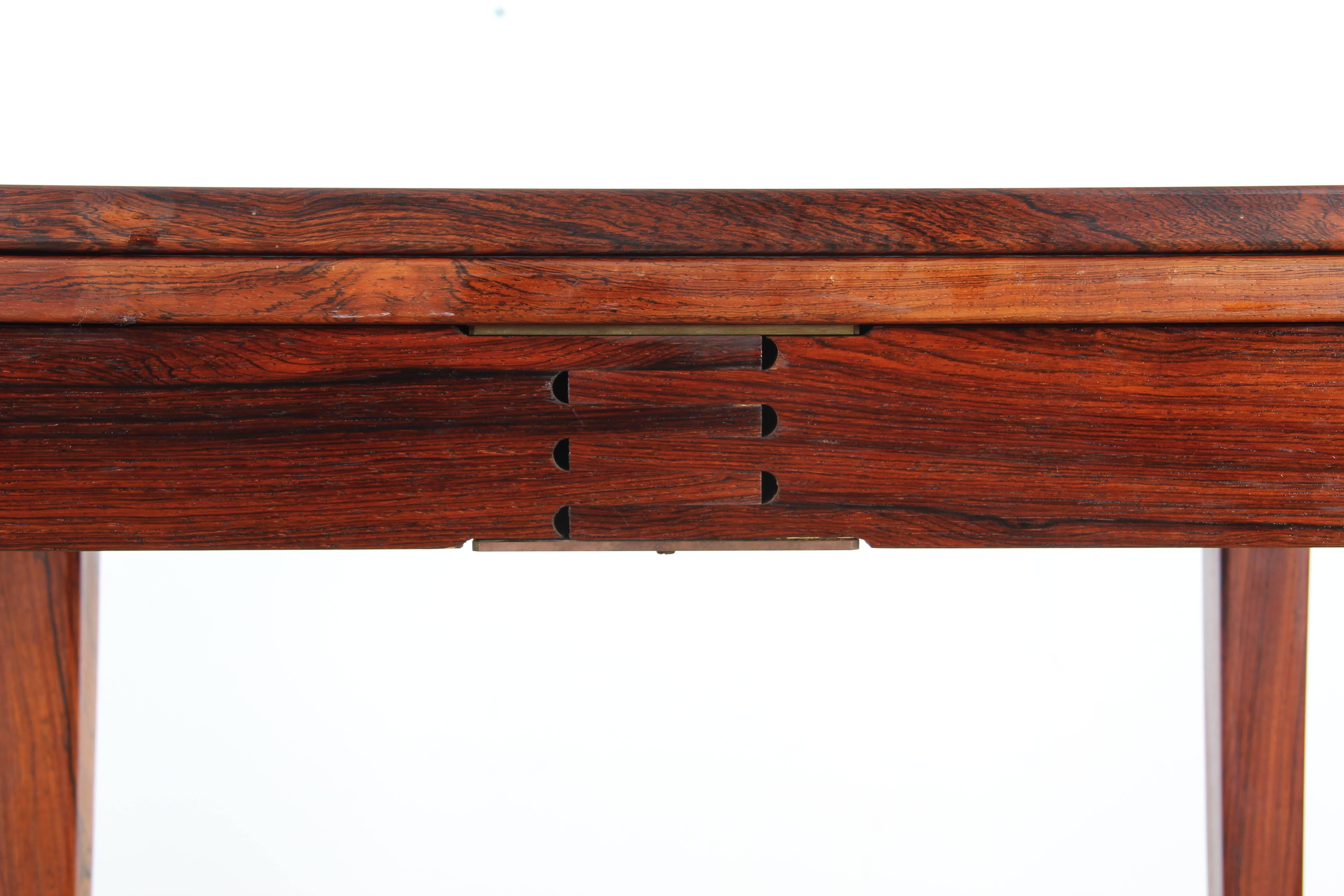 Mid-Century Modern Console Table in Rosewood 5