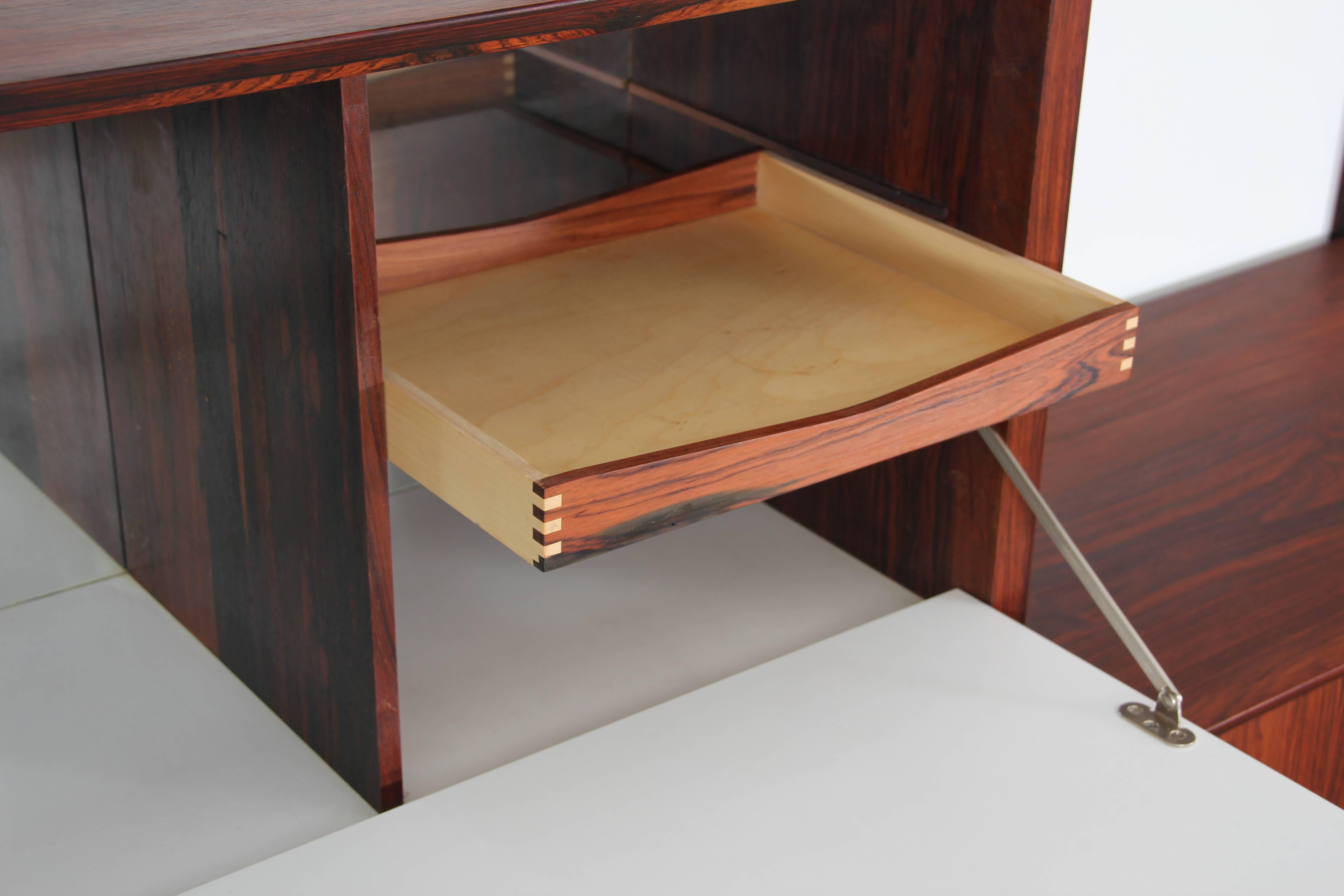 Mid-Century Modern Scandinavian Wall System Cado in Rio Rosewood 1