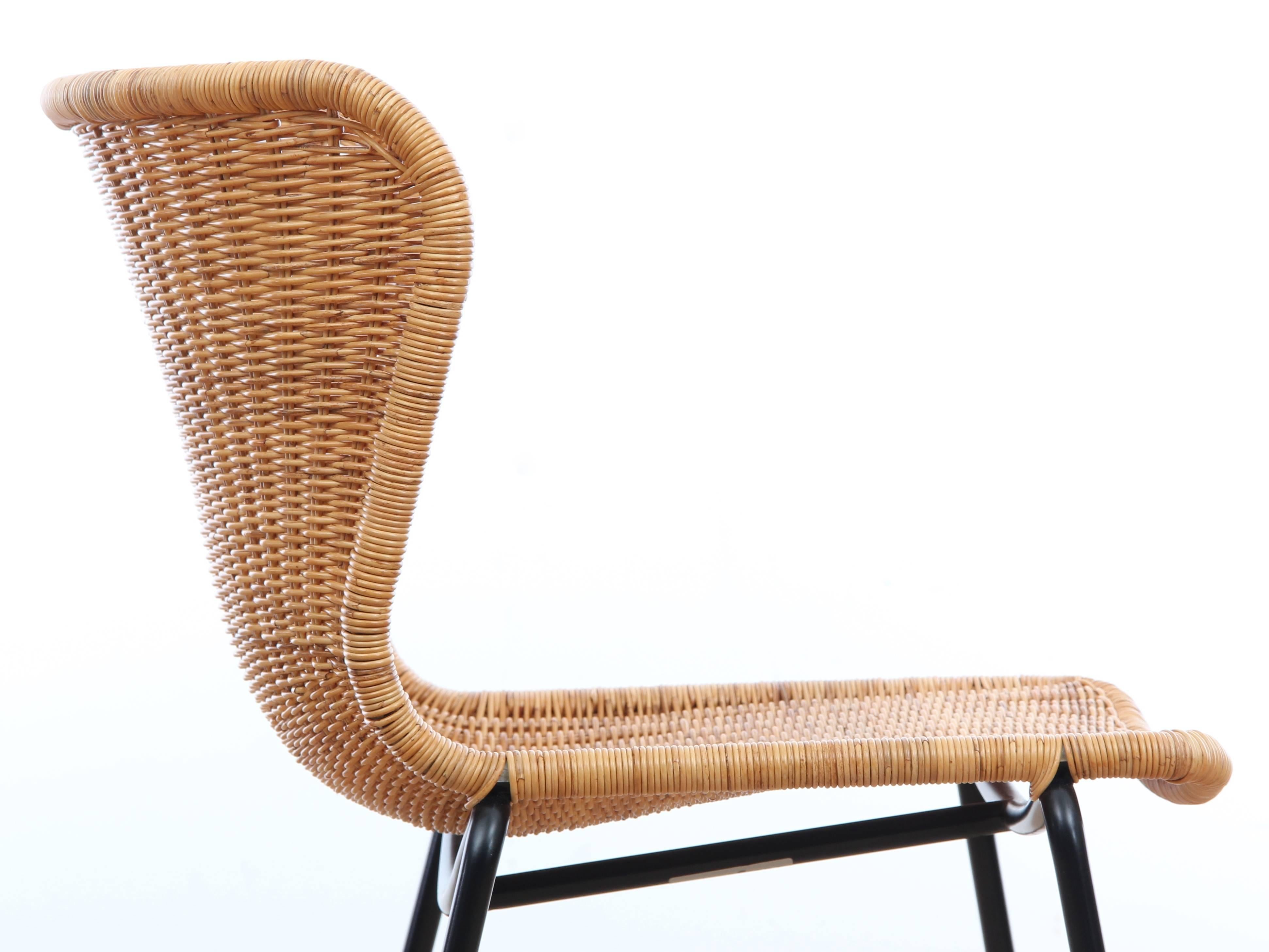 C603 Chair by Yuzuru Yamakawa, New Edition In Excellent Condition For Sale In Courbevoie, FR