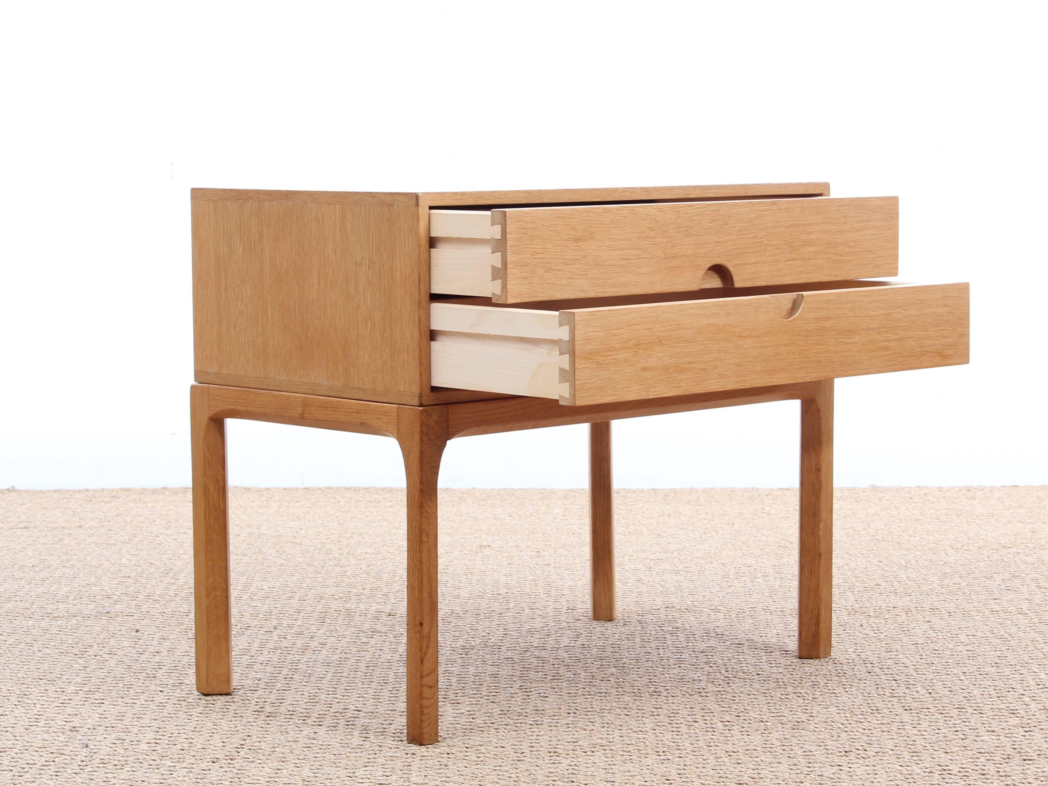Danish Mid-Century Modern Chest of Drawers or Bed Table in Oak by Kai Kristiansen