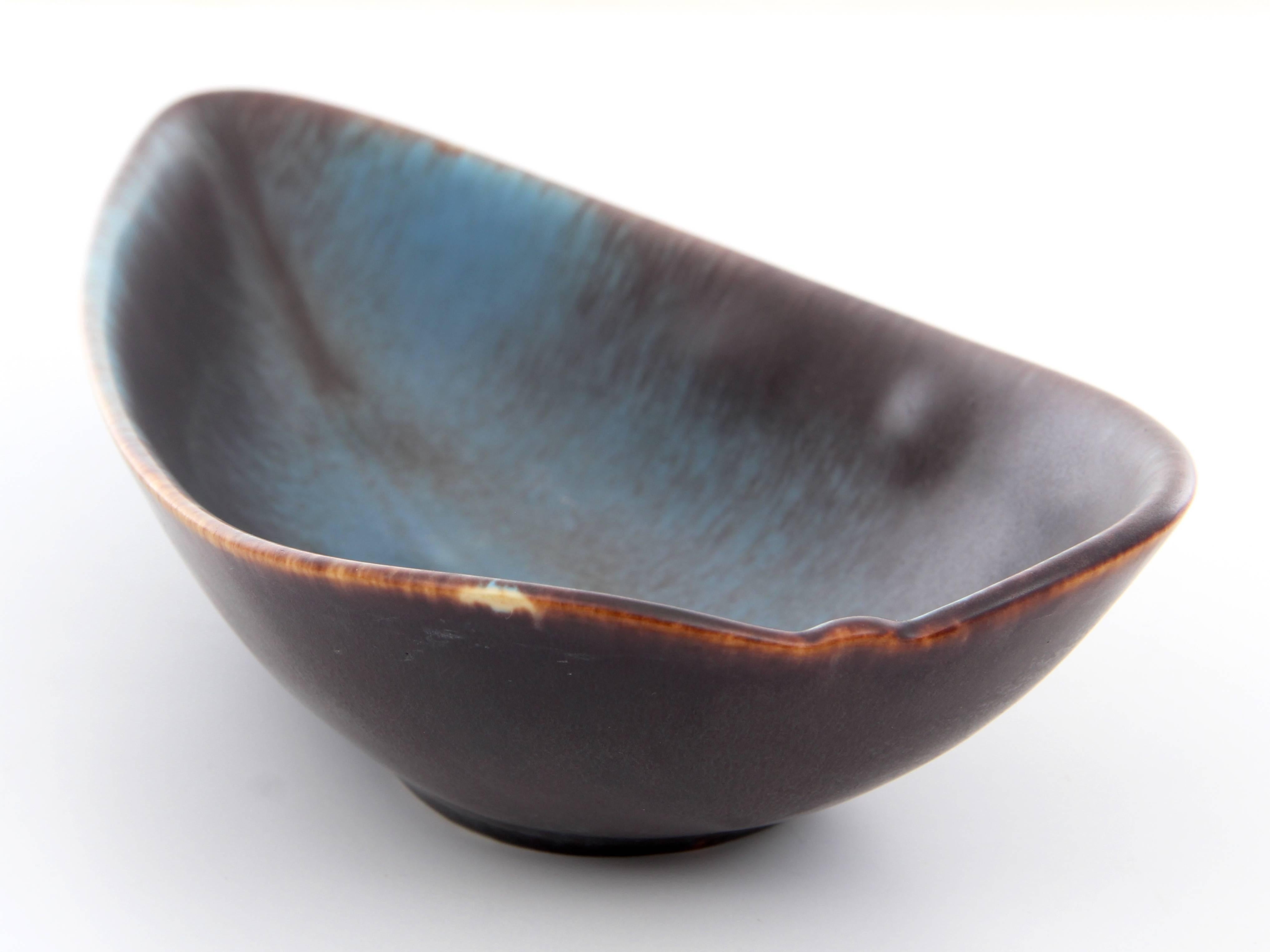 Mid-20th Century Rörstrand Brown and Blue Haresfur Leaf-Shaped Tray by Gunnar Nylund For Sale