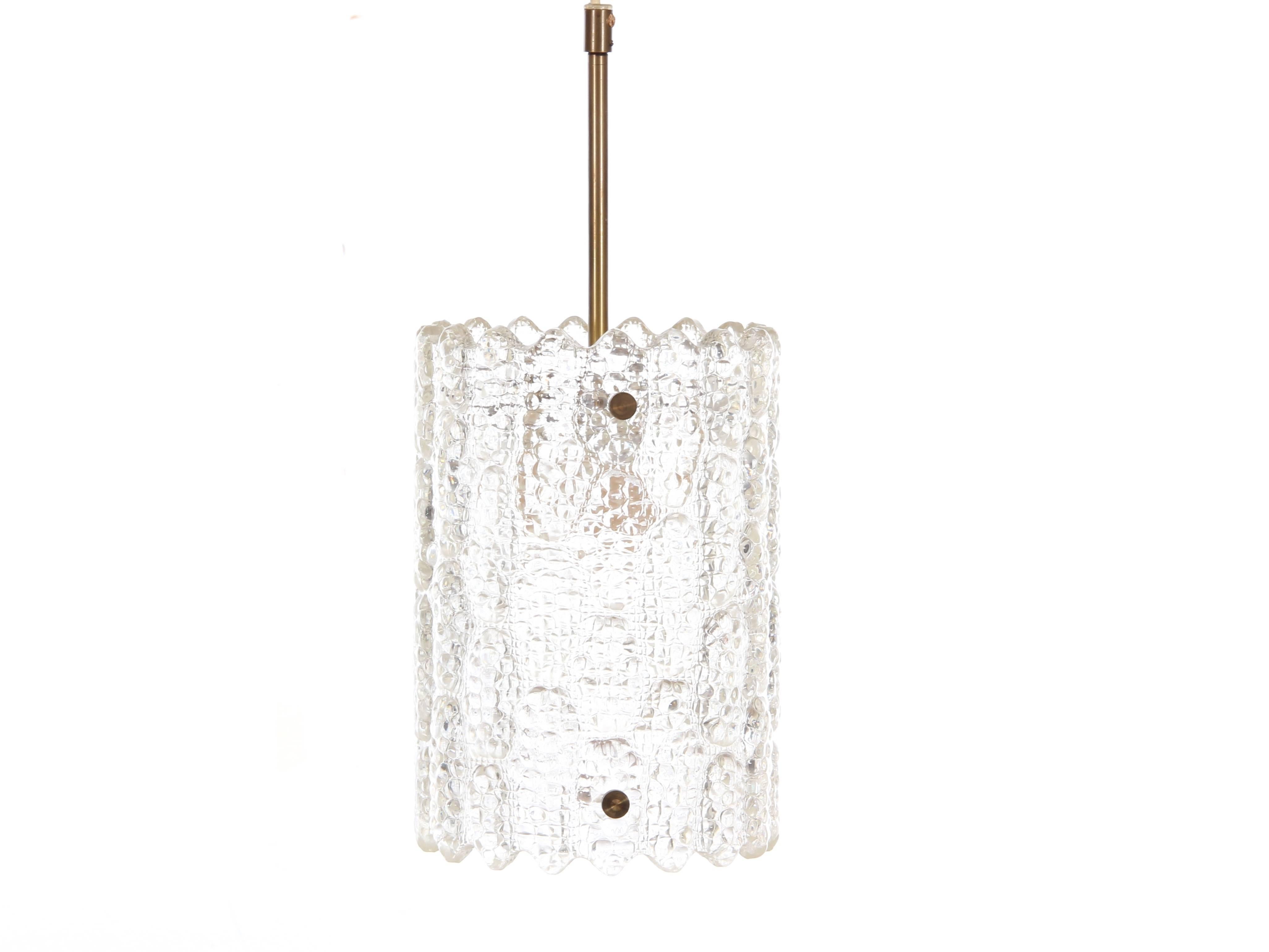 Lampada a sospensione in cristallo di metà secolo moderno di Carl Fagerlund per Orrefors. Lampadine E27.