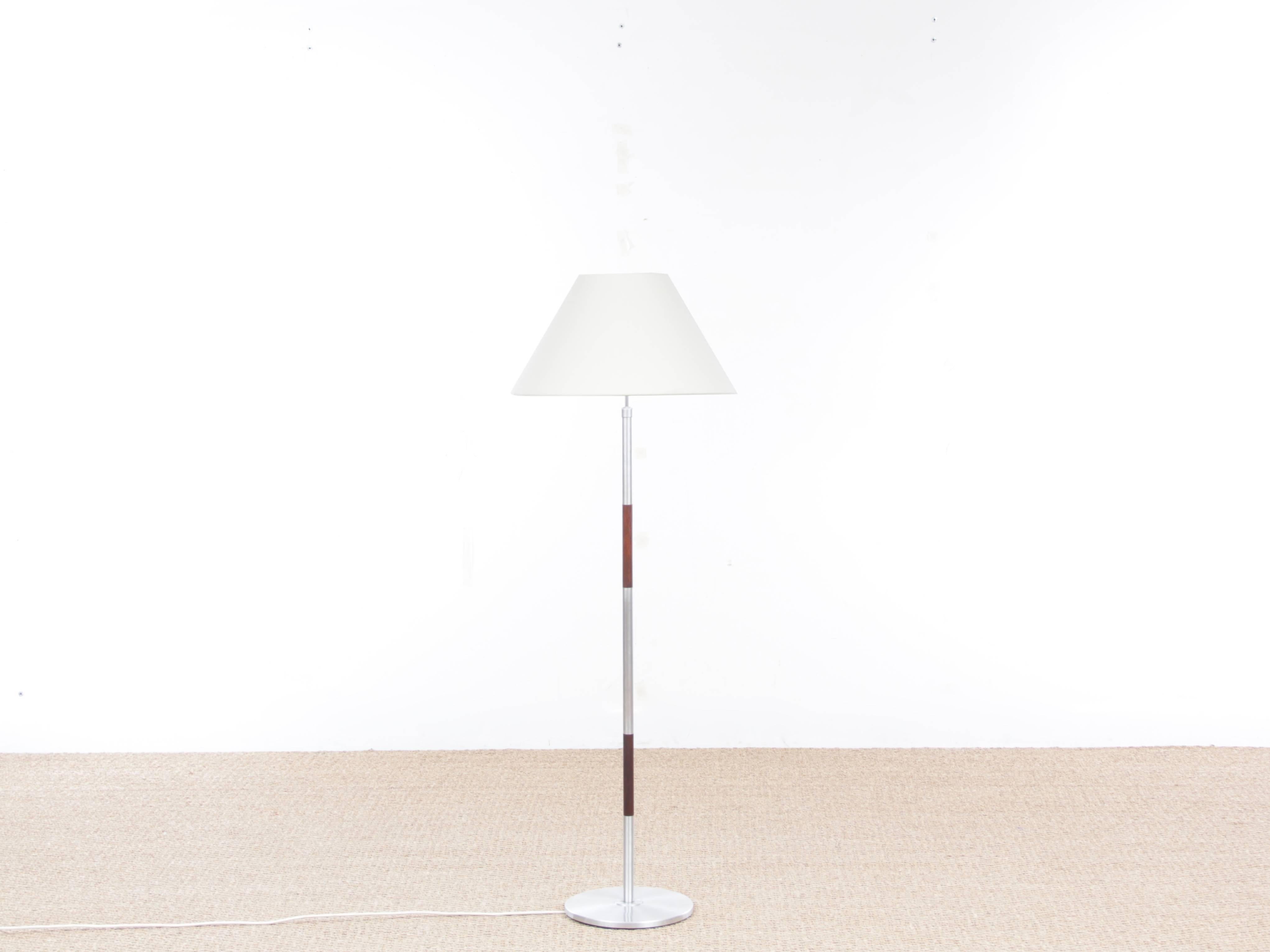 Mid-Century Modern Scandinavian floor lamp in aluminium and Rosewood. Extendable leg. Some trace of wear on base. New electrical system brought up to EU standard. E27 bulb. New shade included.