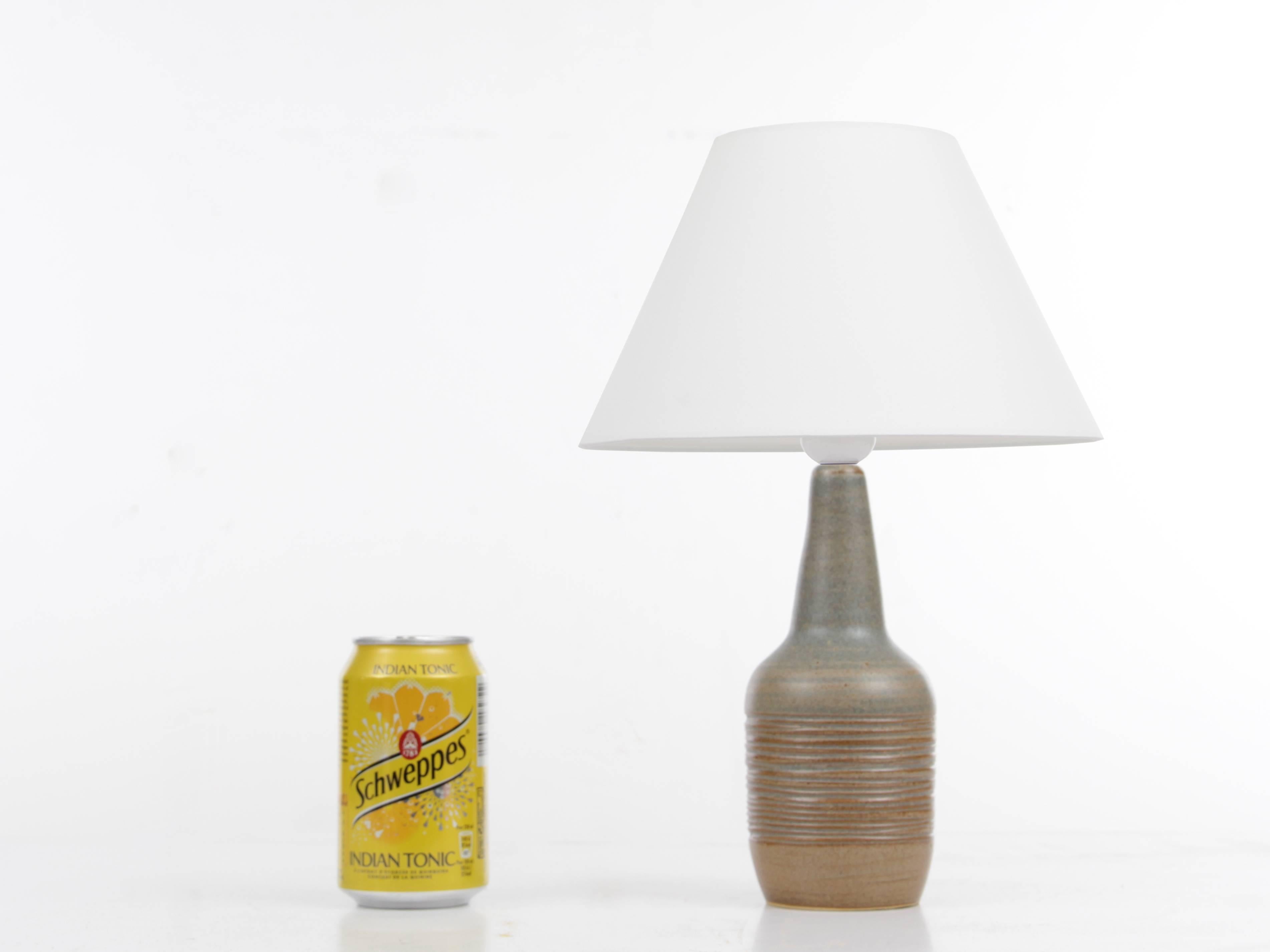 Contemporary Mid-Century Modern Ceramic Small Lamp For Sale