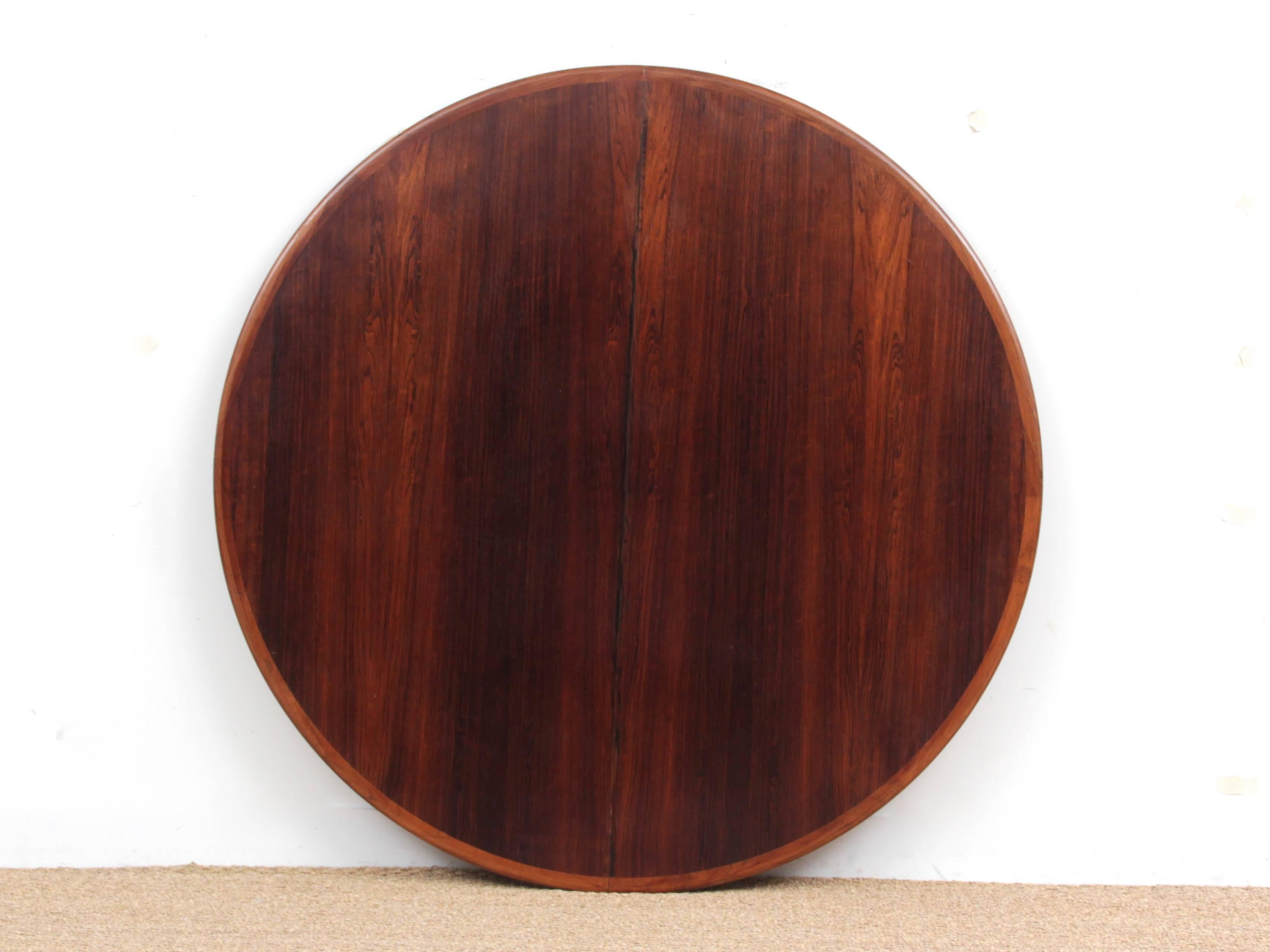 Mid-Century Modern Scandinavian Round Dining Table in Rosewood 5