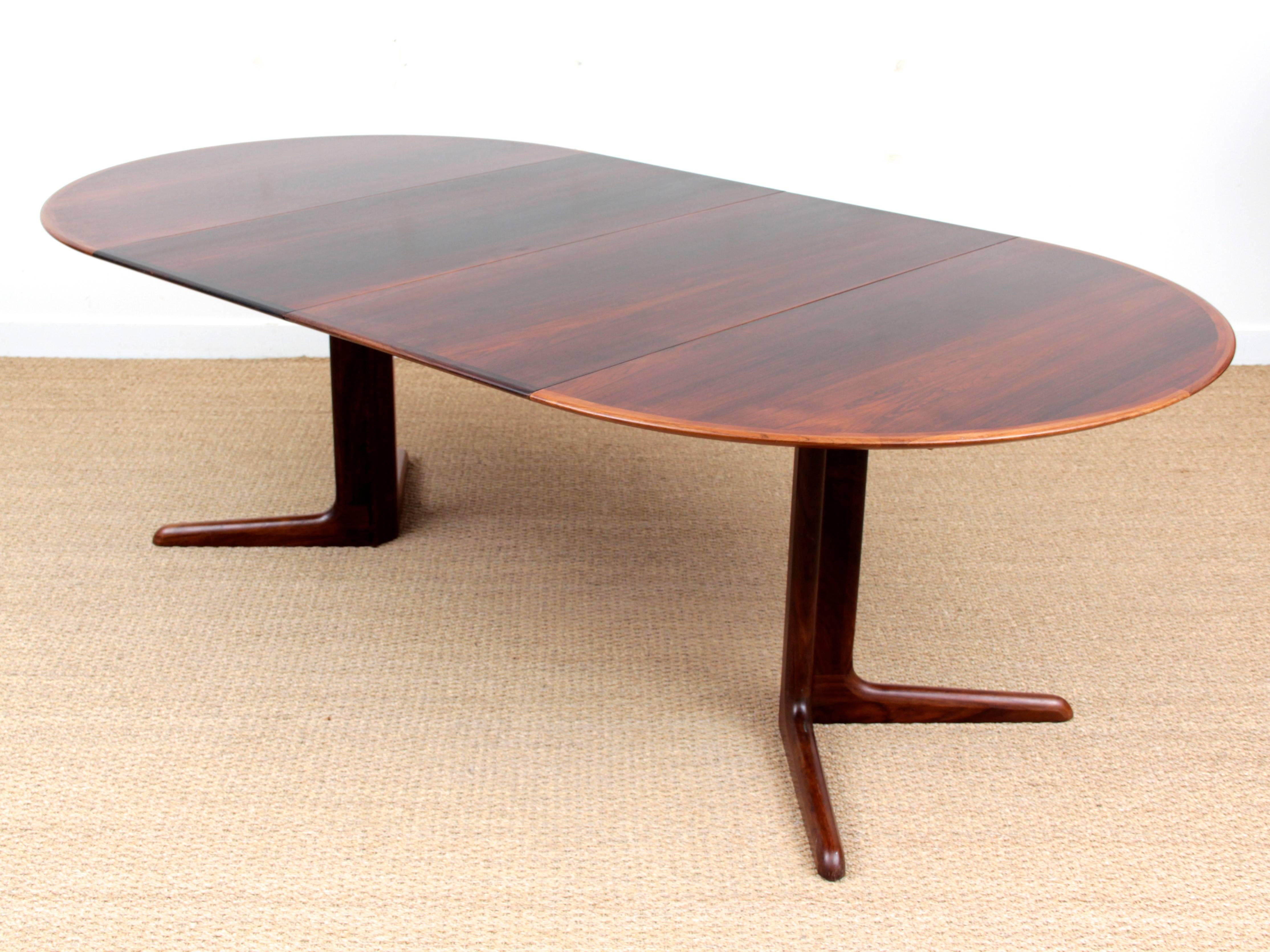 Mid-Century Modern Scandinavian Round Dining Table in Rosewood 2