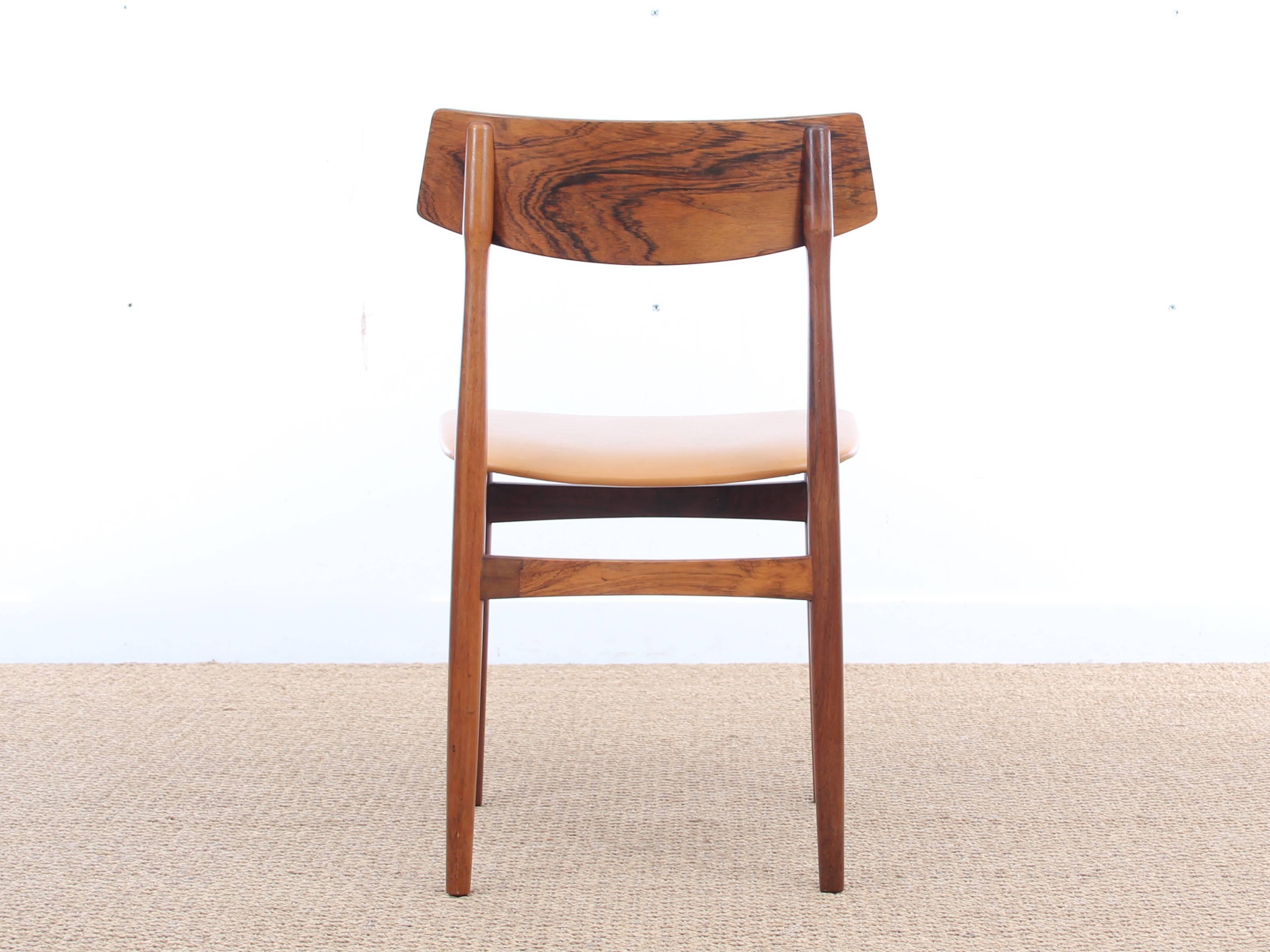 Mid-Century Modern Danish Set of Four Rosewood Dining Chairs In Excellent Condition In Courbevoie, FR