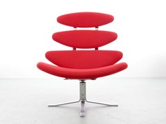 Mid century modern Pair of Corona lounge chair.