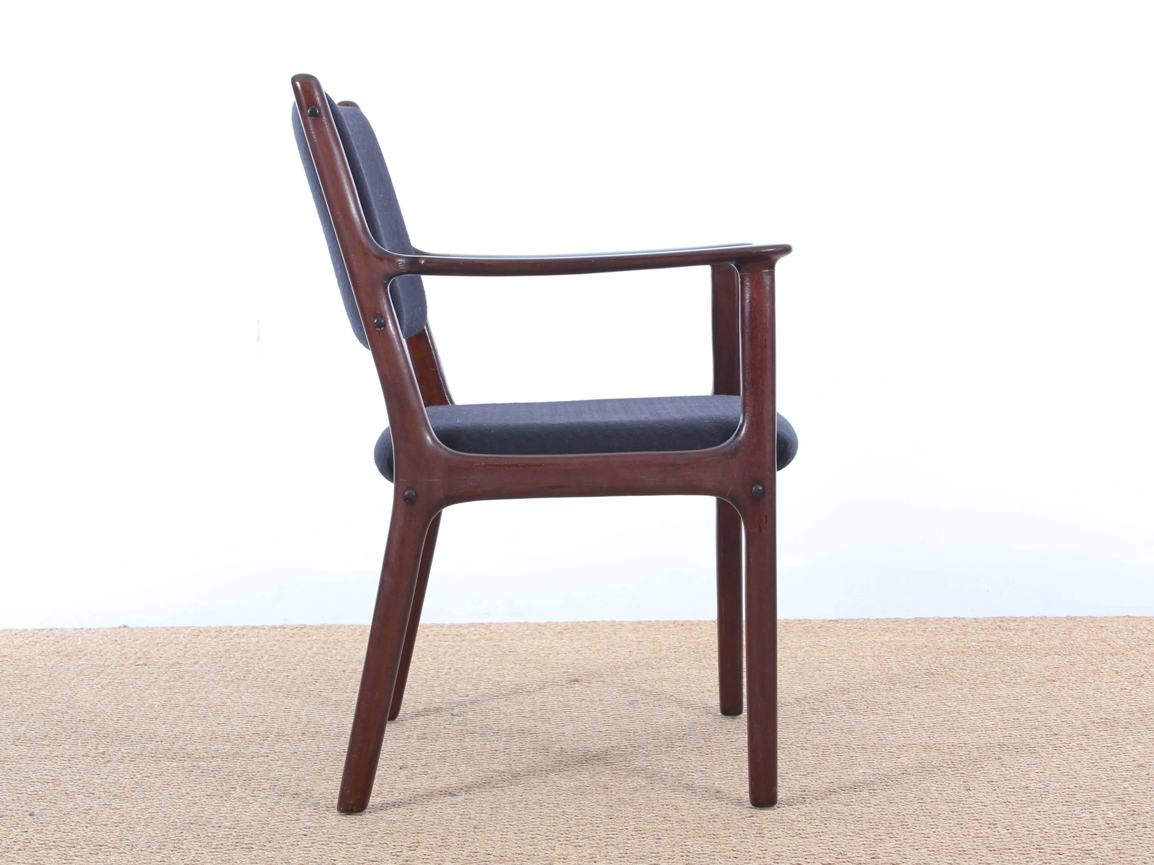 Mid-Century Modern Pair of Armchairs in Mahogany Model PJ-412 by Ole Wanscher In Excellent Condition In Courbevoie, FR