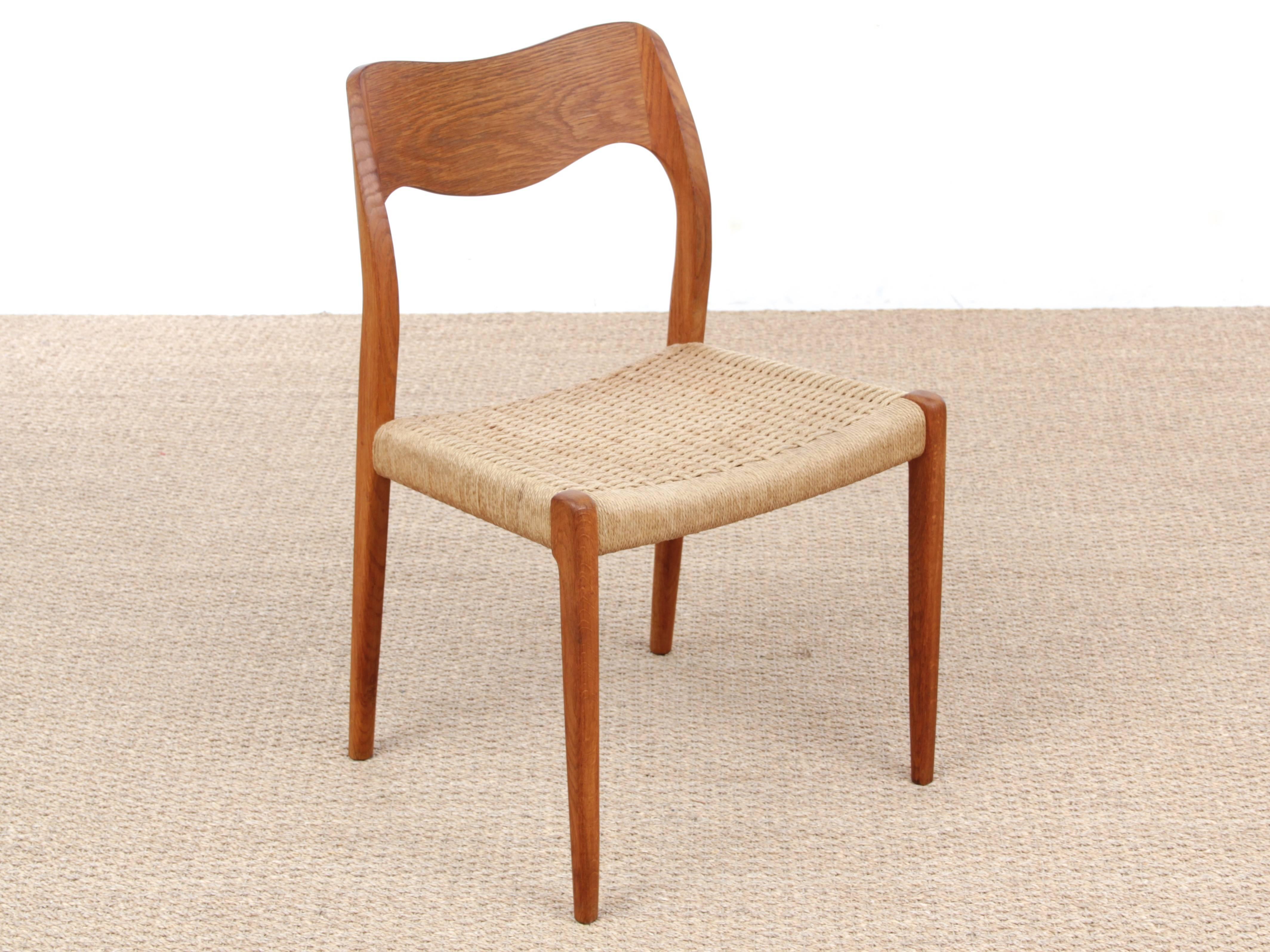 Mid-Century Modern Danish Chair in Oak Model 71 by Niels O. Møller 6