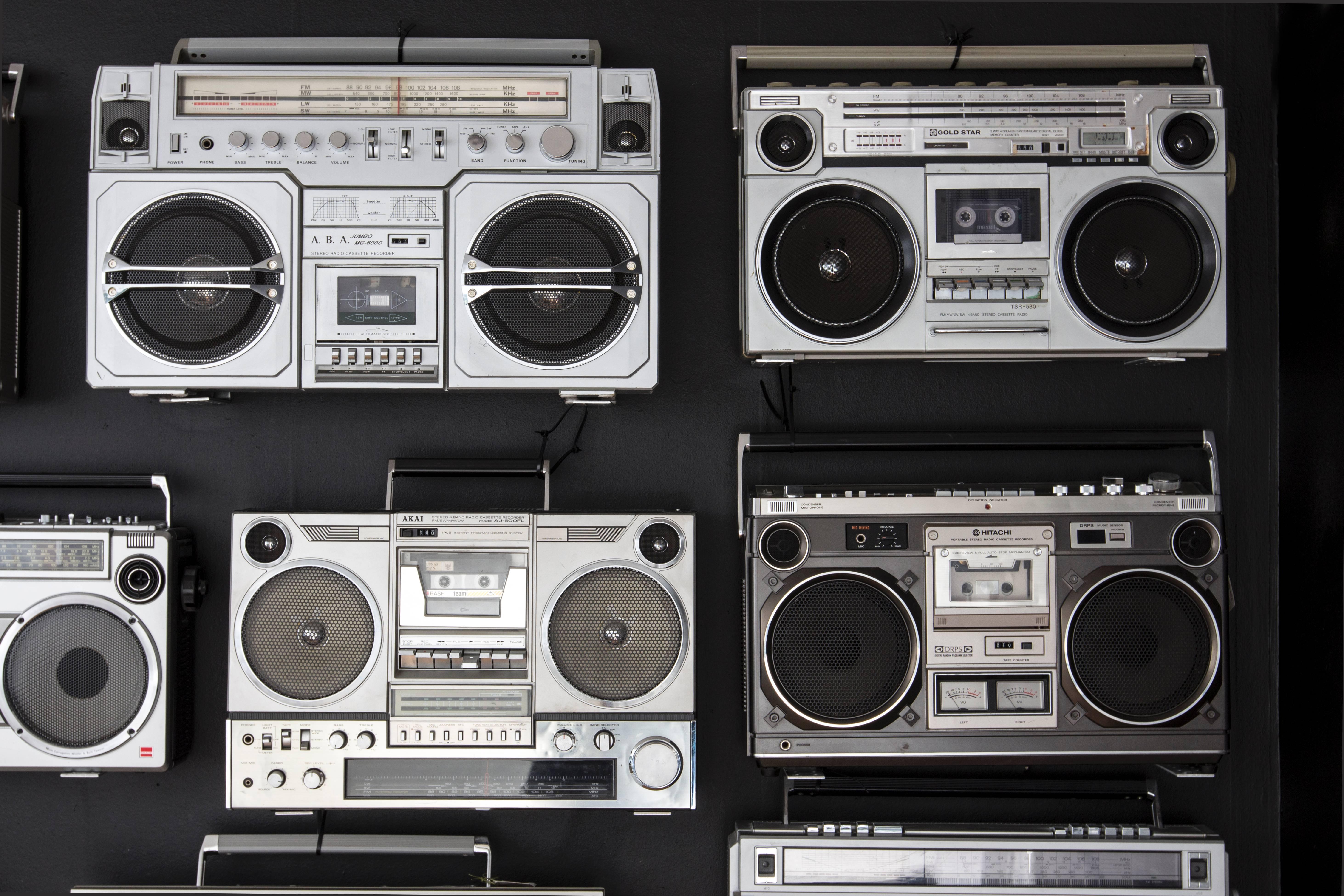 Einzigartige Vintage Boombox-Sammlung aus den 1980er Jahren (Metall) im Angebot