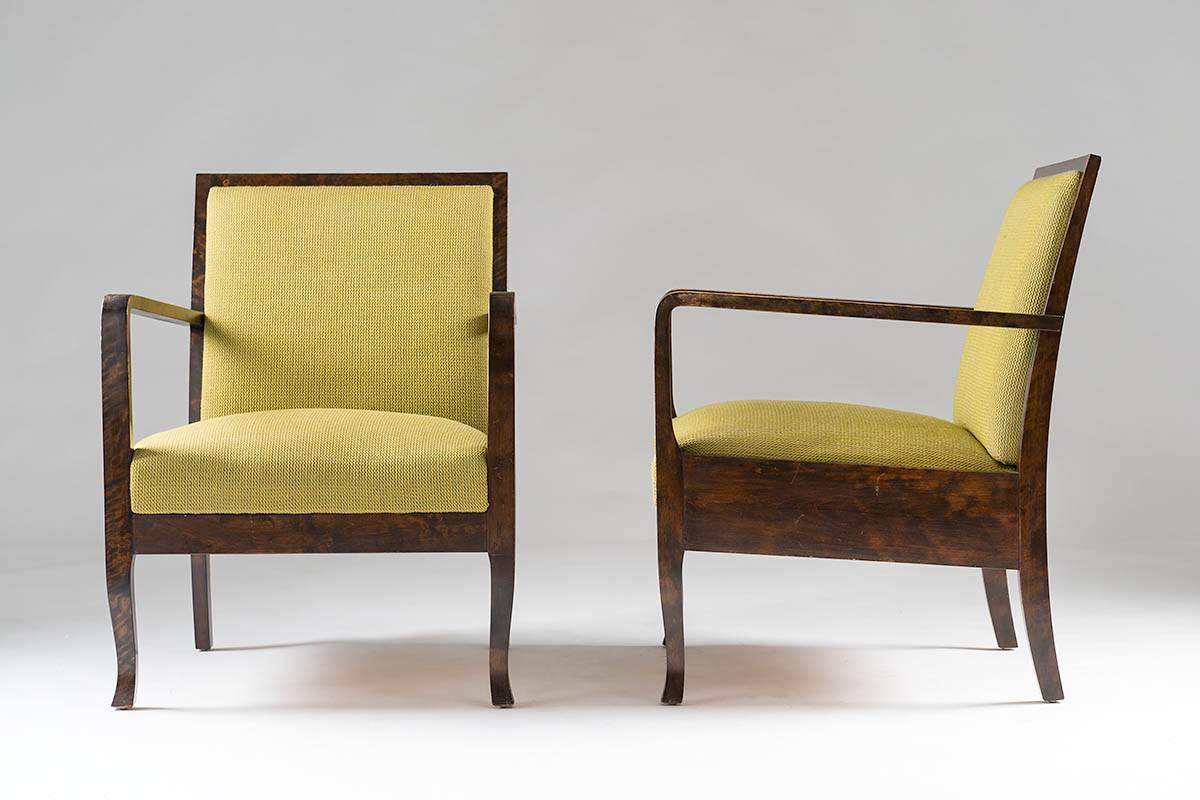 A pair of high quality Art Deco lounge chairs made of birch, probably produced in Sweden. The chairs are in excellent condition with a smooth patina on the wood. The upholstery is possibly original and in perfect condition.
Free shipping in Europe