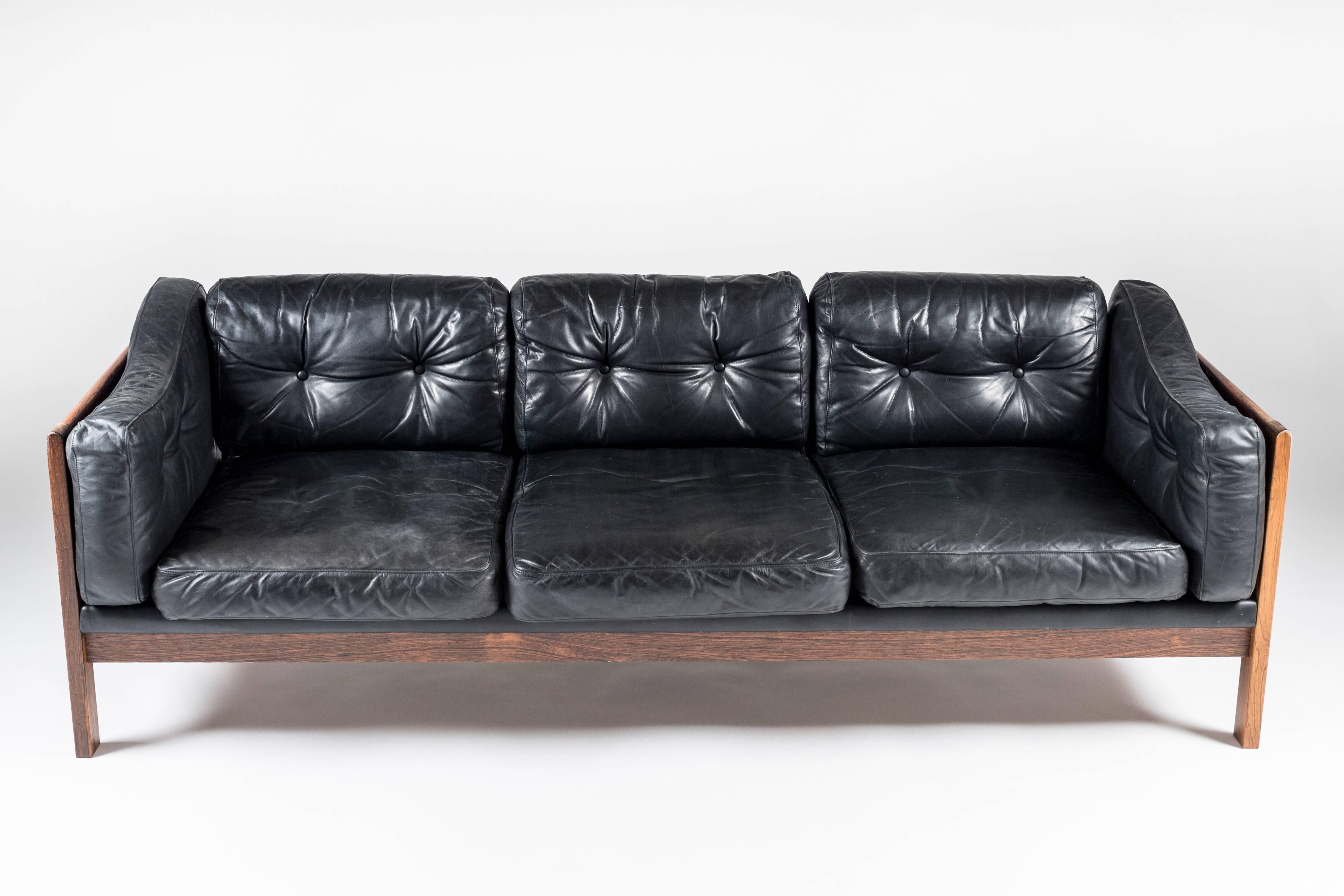 leather scandinavian sofa