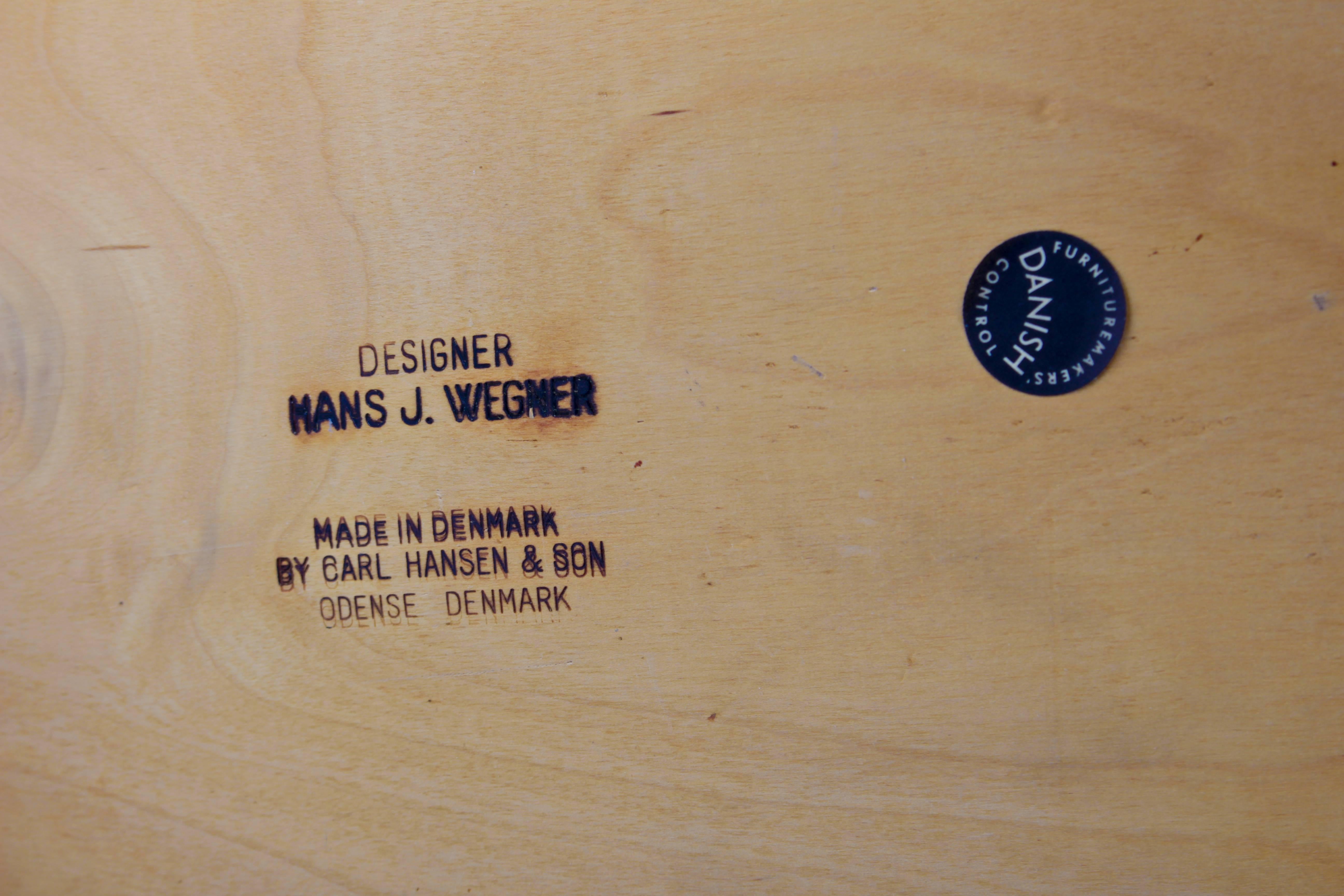 Hans J Wegner CH-34 Armchair in Oak and Leather 3