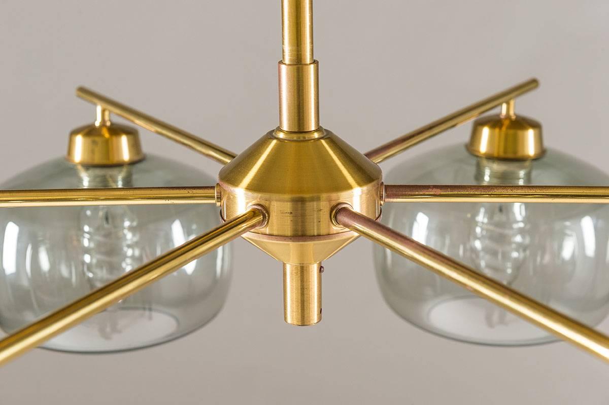 Pair of Swedish Chandeliers in Brass and Glass by Holger Johansson In Good Condition In Karlstad, SE