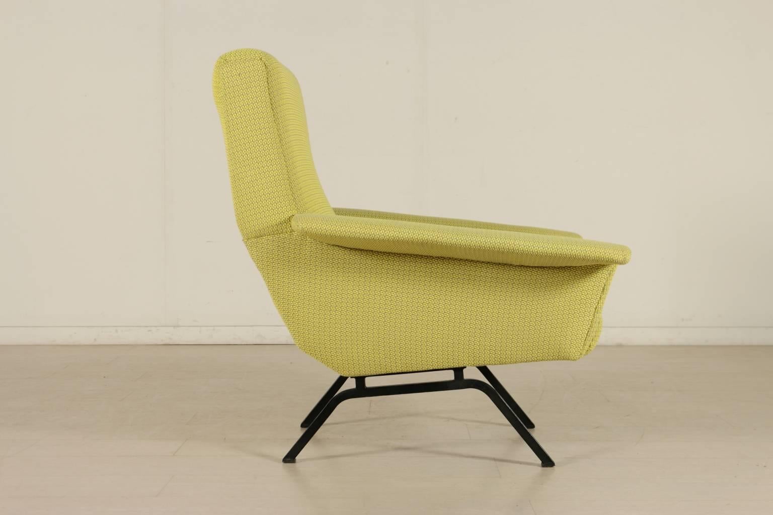 An armchair, foam padding, fabric upholstery. Manufactured in Italy by Busnelli (Meda), 1950s.