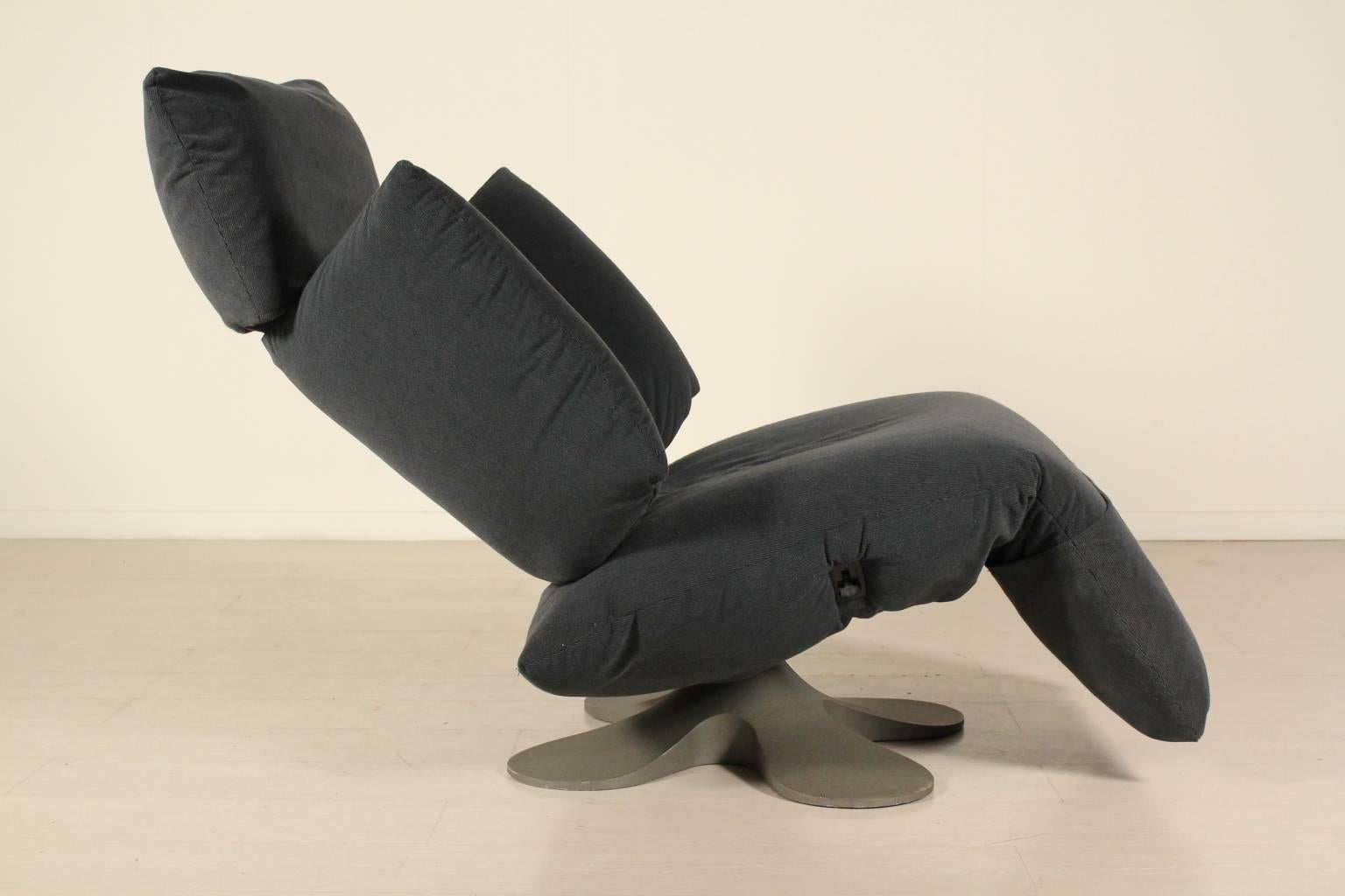 French Lounge Chair by Pascal Mourgue for Ligne Roset Foam Velvet Metal, France, 1980s
