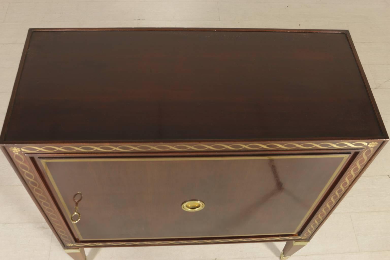 Elegant Cabinet Attributed to Paolo Buffa Mahogany Veneer Brass Vintage, 1950s 1