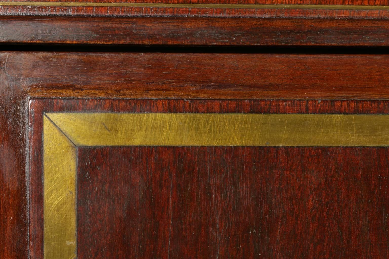 Elegant Cabinet Attributed to Paolo Buffa Mahogany Veneer Brass Vintage, 1950s 4
