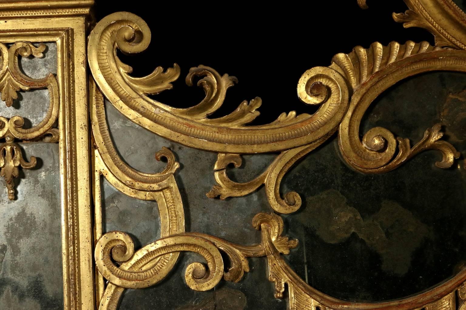 18th Century and Earlier Early 18th Century Baroque Linden Carved and Gilded Wall Mirror for Fireplace