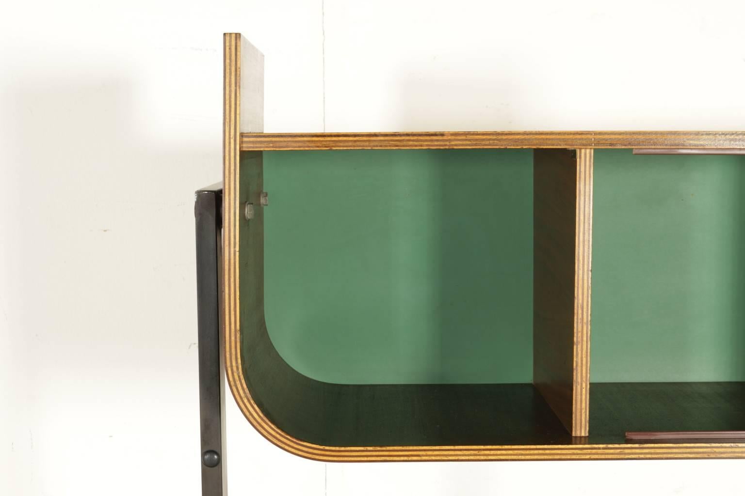Bed-Cabinet Attributed to Franco Campo Mahogany Veneered Bent Plywood, 1950s In Good Condition In Milano, IT