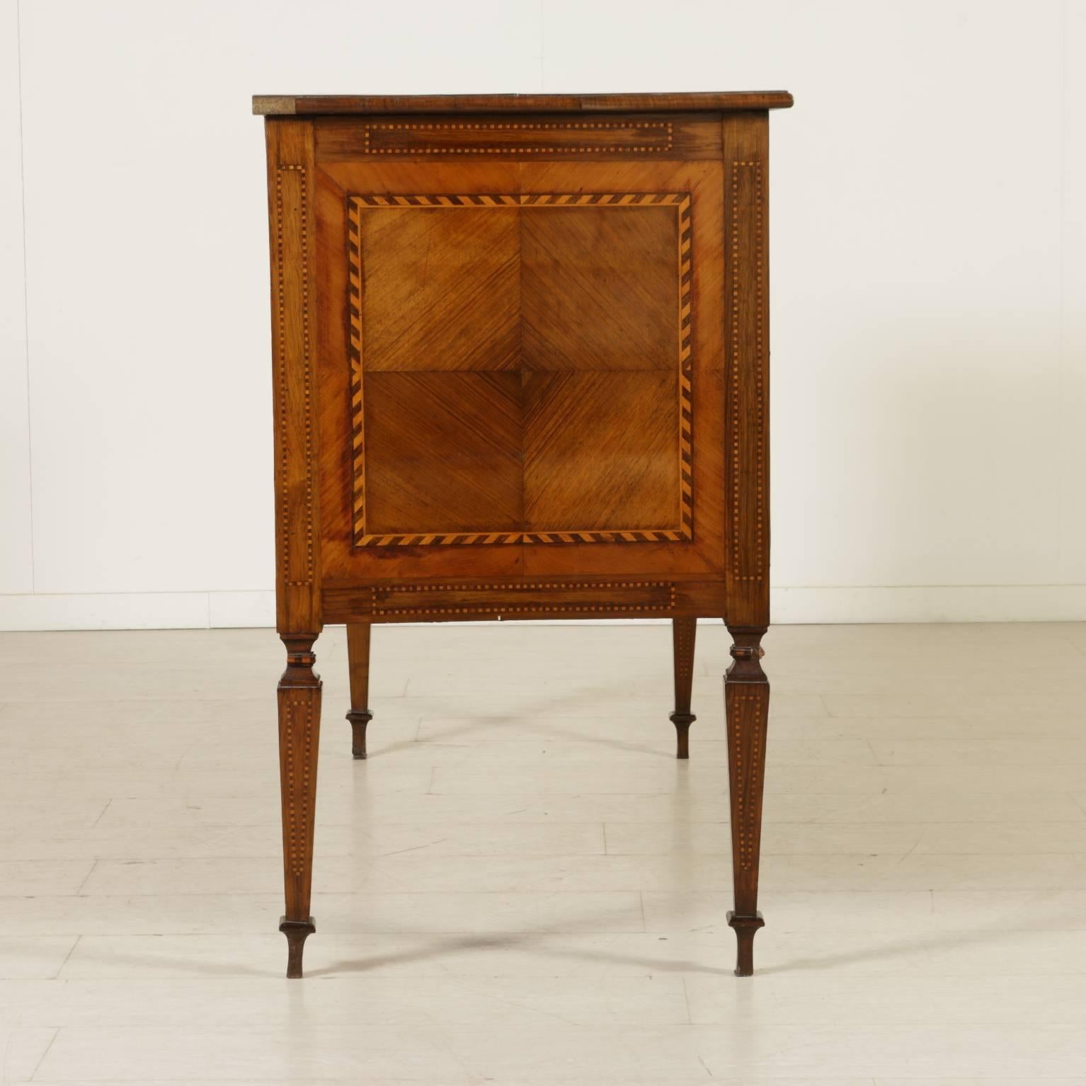 Elegant Late 18th Century Neoclassical Walnut and Cherry Chest of Drawers 6