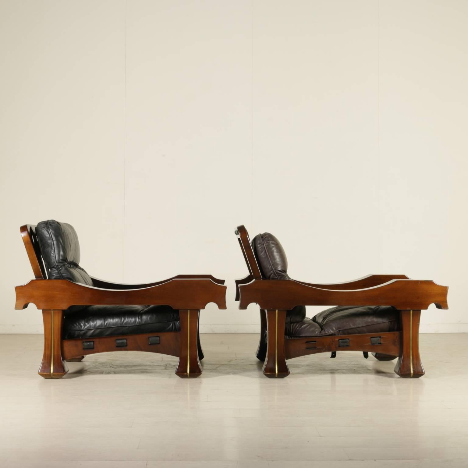 Two Armchairs with Footrest by Luciano Frigerio Mahogany Vintage, Italy, 1960s 2