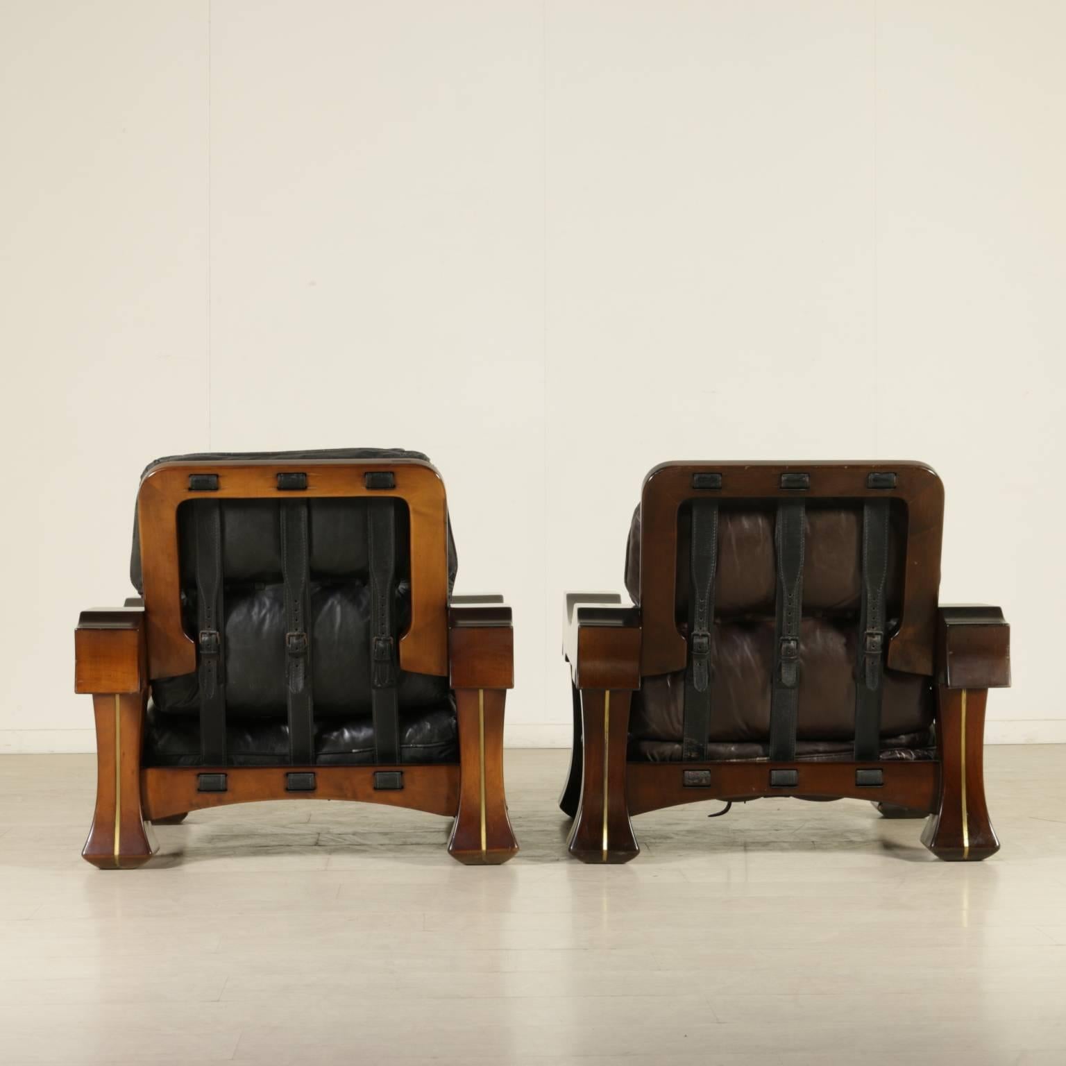 Two Armchairs with Footrest by Luciano Frigerio Mahogany Vintage, Italy, 1960s 3