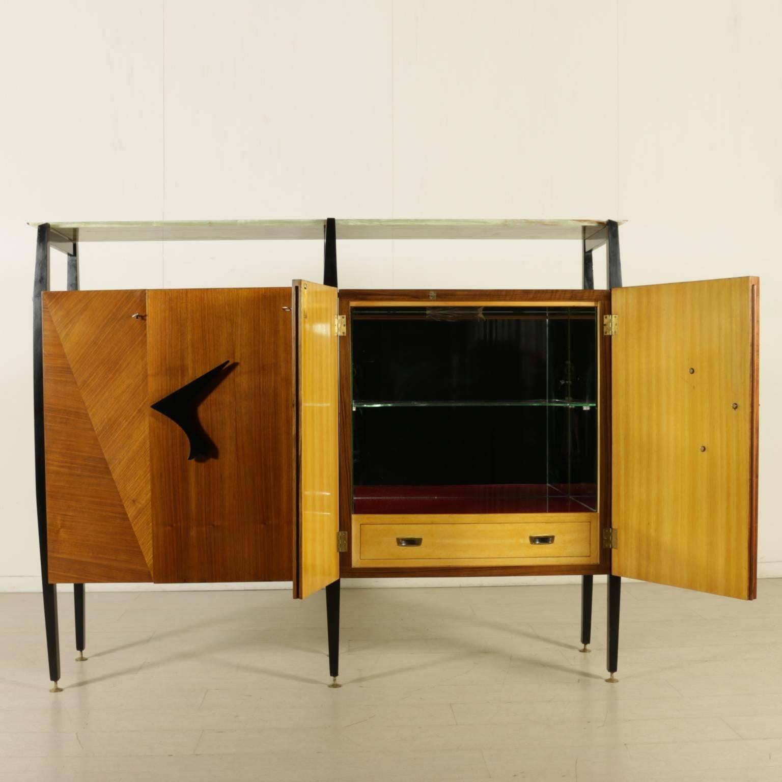Mid-Century Modern Living Room Cabinet Attributed to Luigi Scremin Maple and Mahogany Veneer, 1950s