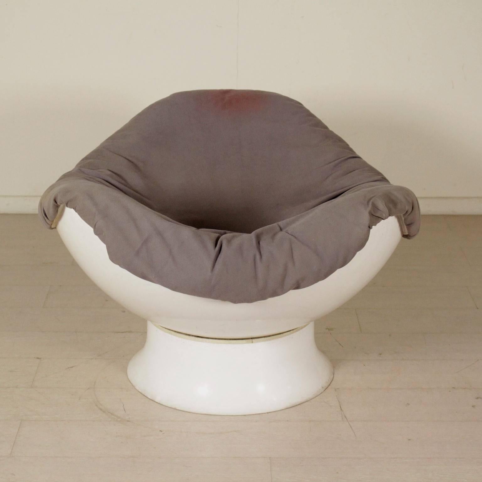 Mid-Century Modern Armchair by Mario Brunu for Comfort Plastic Foam Fabric Vintage Italy, 1960s