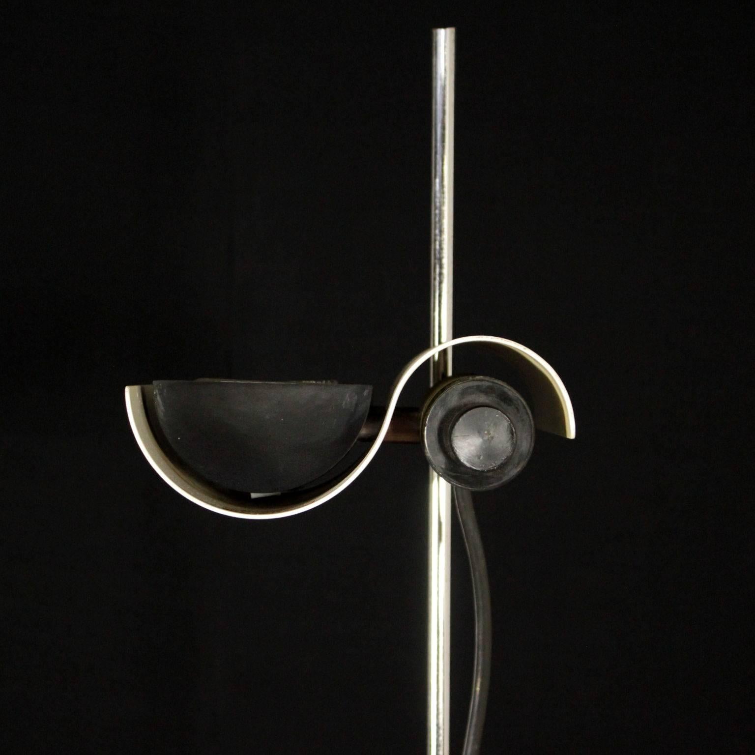 Mid-Century Modern Floor Lamp by Vico Magistretti for Oluce Chromed Metal Lacquered Aluminium 1980s