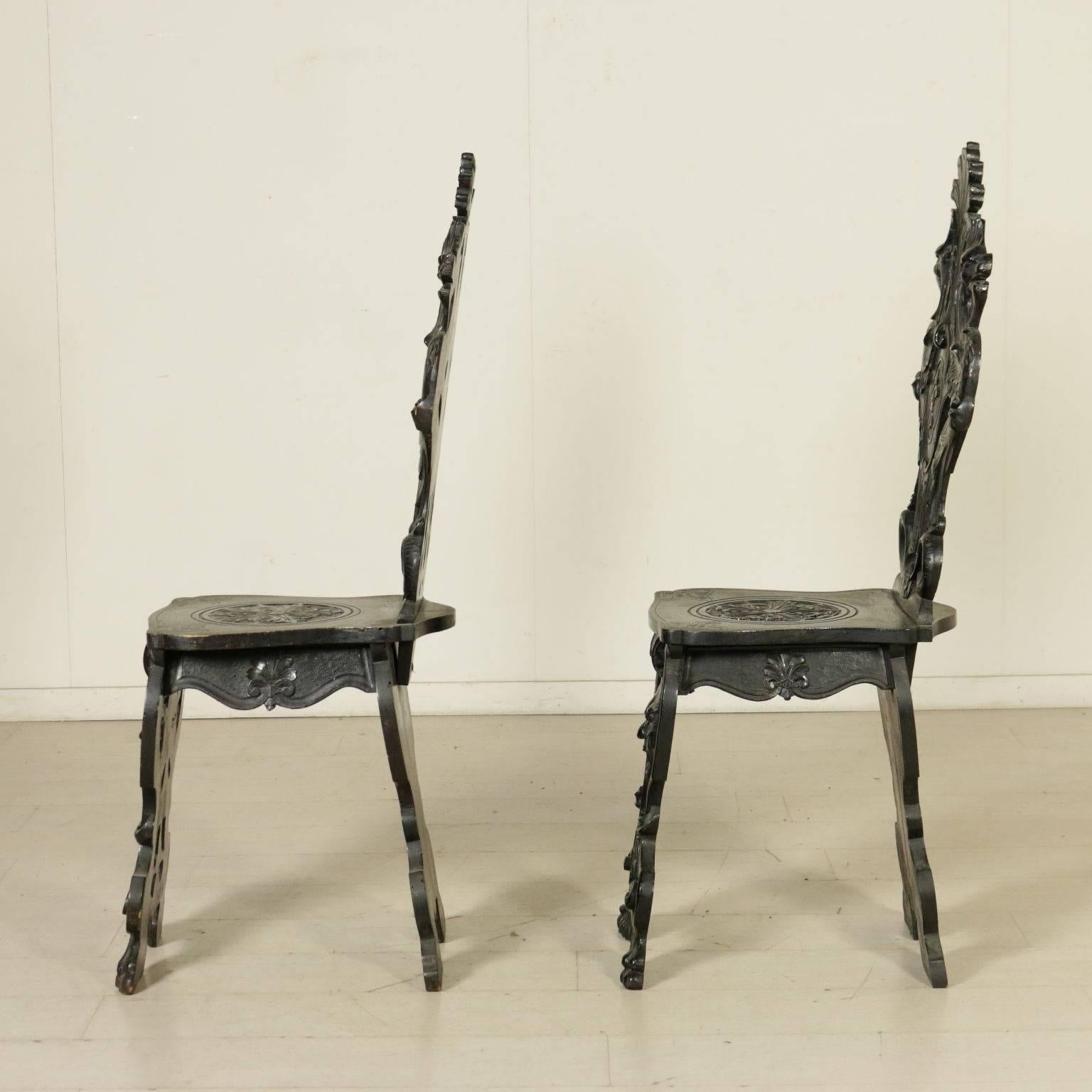 Pair of Neo-Renaissance Carved Walnut Chairs, Italy, Early 20th Century 4