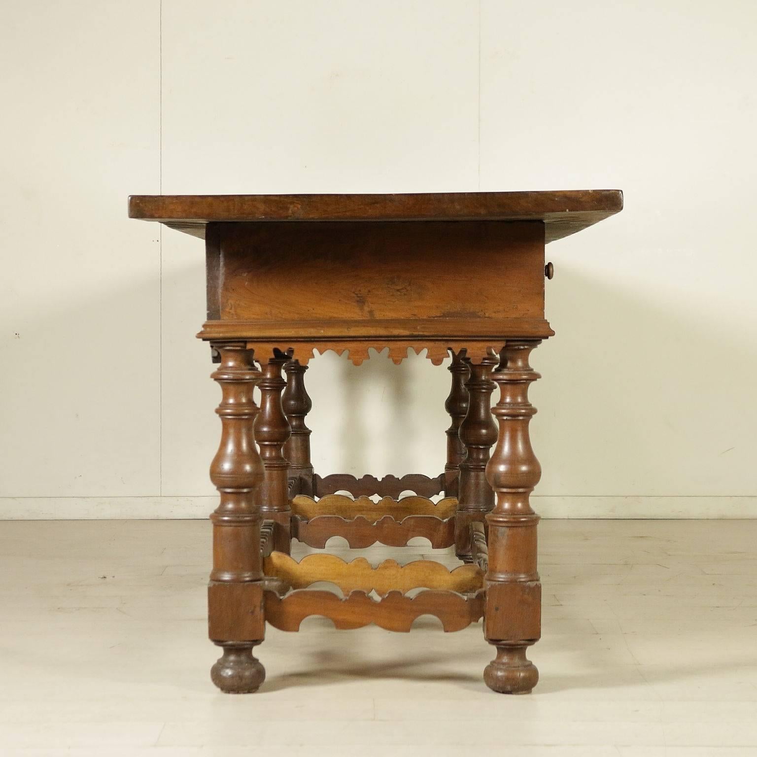 Antique Large Table Walnut Manufactured in Italy 18th Century 3