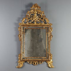 Miroir en bois de tilleul sculpté et doré, Piémont, milieu du XVIIIe siècle