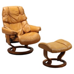 Ekornes leather armchair with footrest from the 1980s