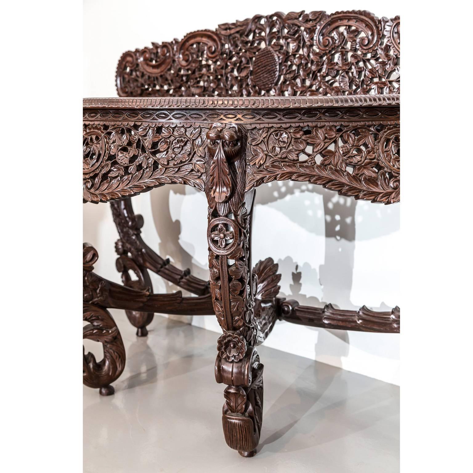 Anglo-Indian or British Colonial Rosewood Console Table In Excellent Condition In Singapore, SG