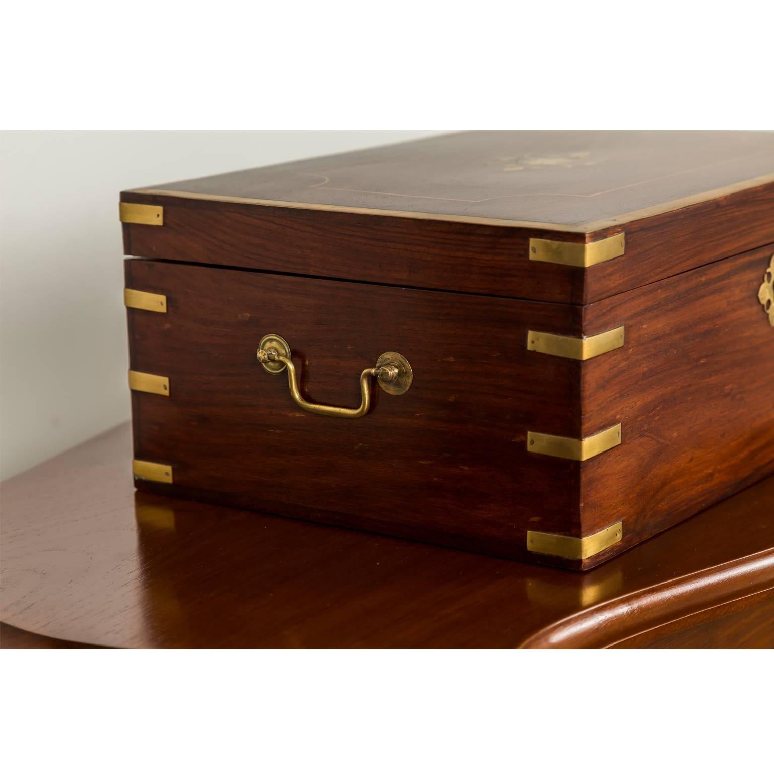 Antique Anglo-Indian Rosewood Dressing Box In Excellent Condition For Sale In Singapore, SG