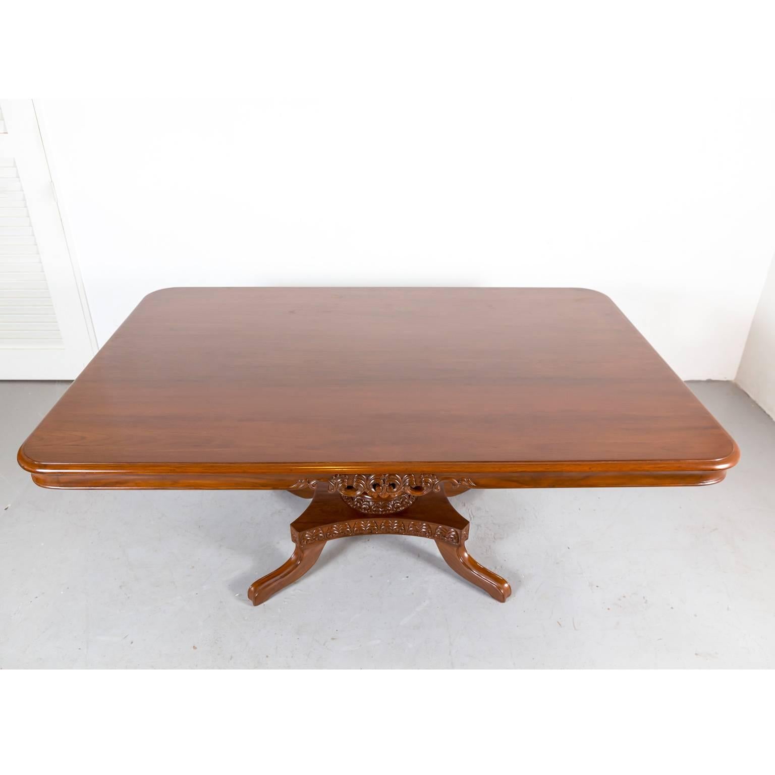 Antique Anglo-Indian or British Colonial Teak Wood Dining Table For Sale 5