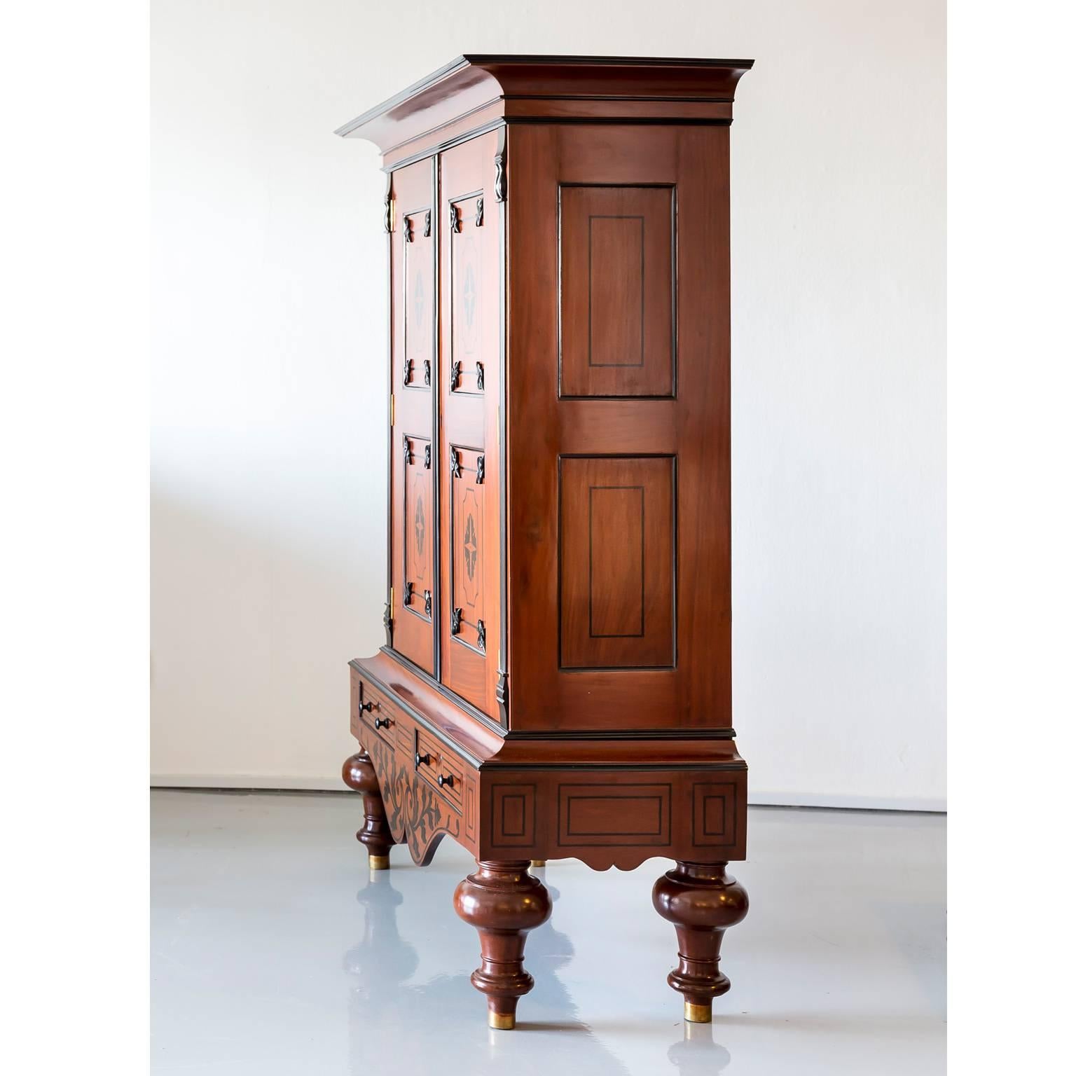 Antique Indo-Dutch or Dutch Colonial Mahogany and Ebony Cupboard In Excellent Condition For Sale In Singapore, SG