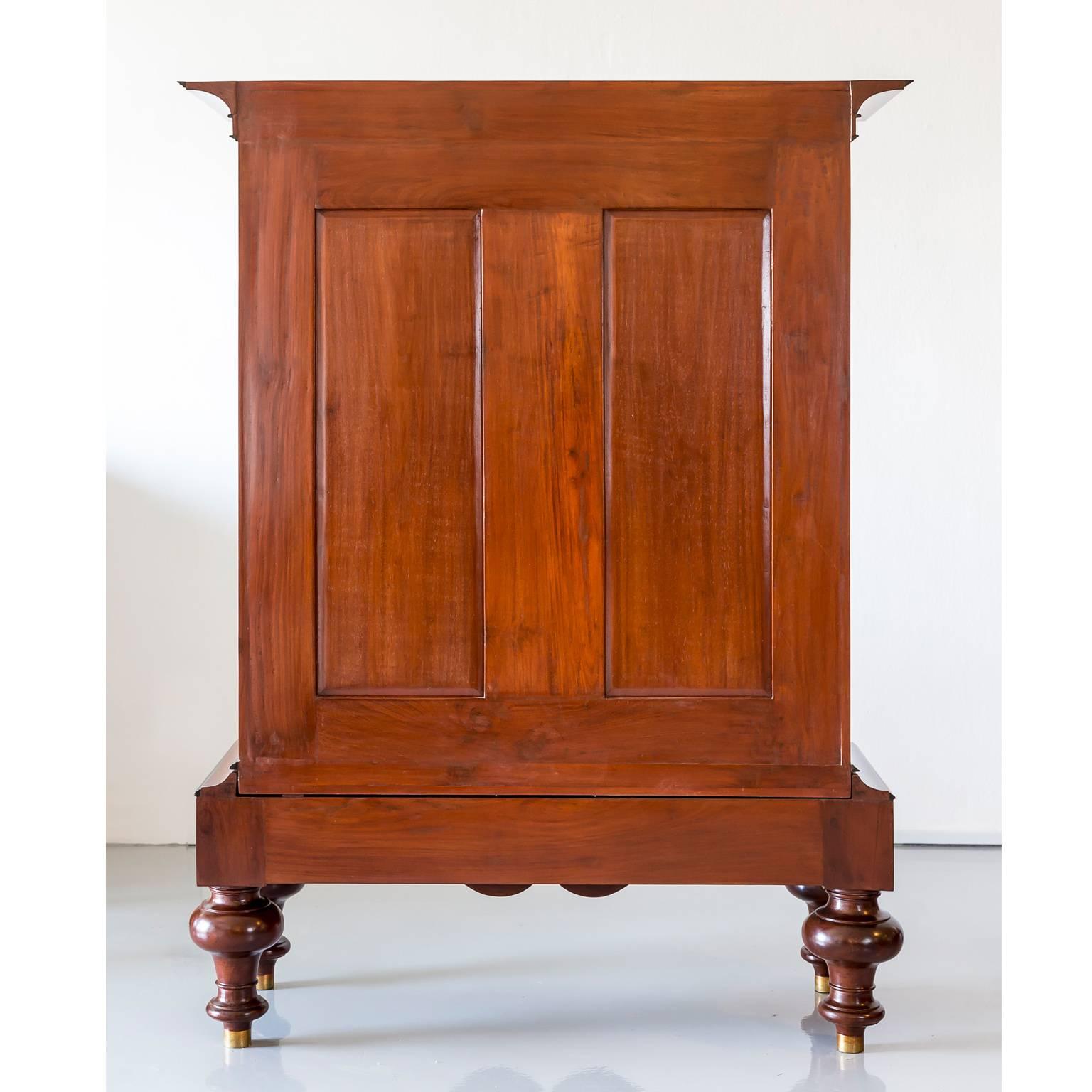 Antique Indo-Dutch or Dutch Colonial Mahogany and Ebony Cupboard For Sale 4