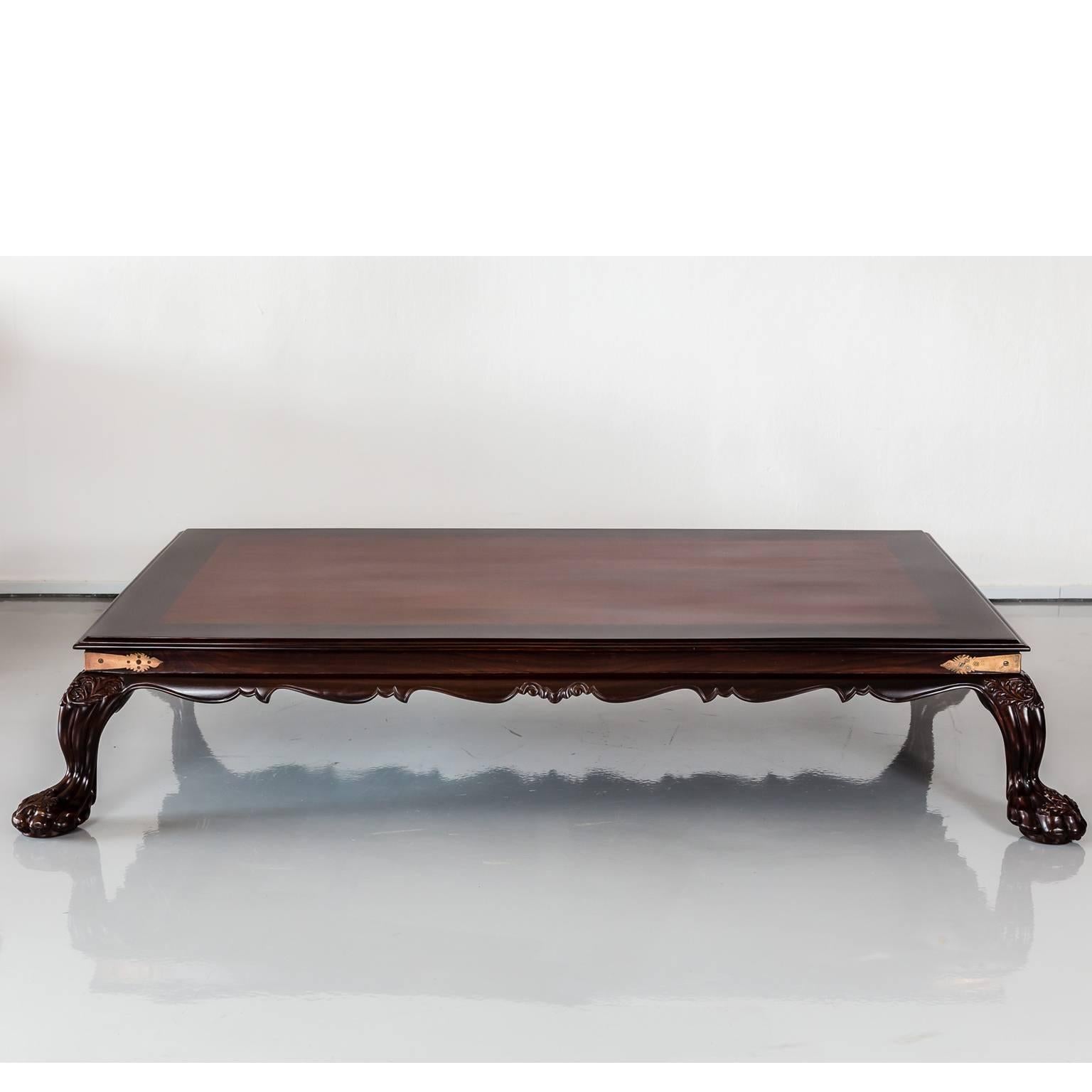 Antique Anglo-Indian or British Colonial Rosewood Coffee Table with Mahogany Top In Good Condition In Singapore, SG