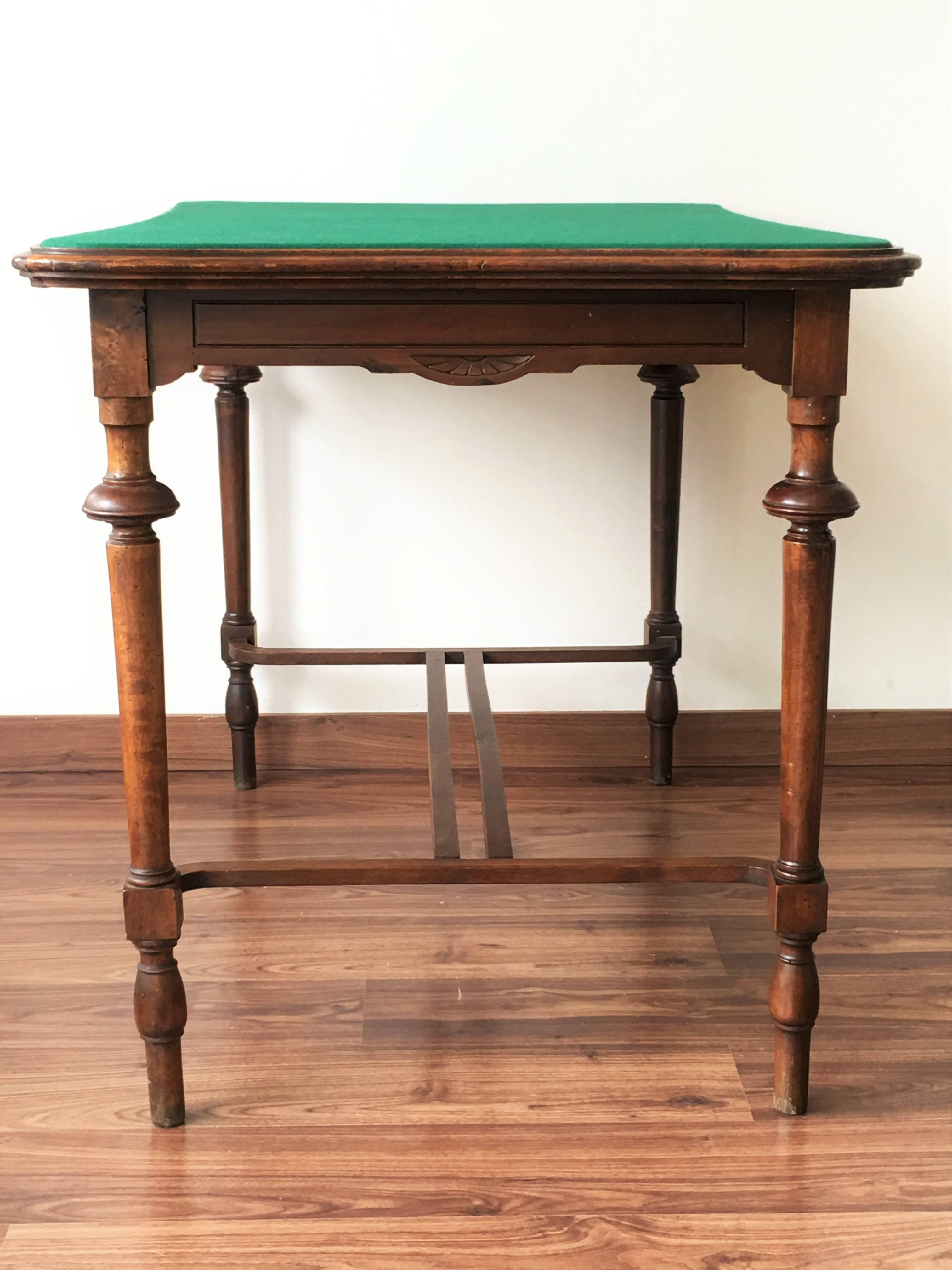 English Vintage Victorian Style Walnut Writing Table Desk Game Table