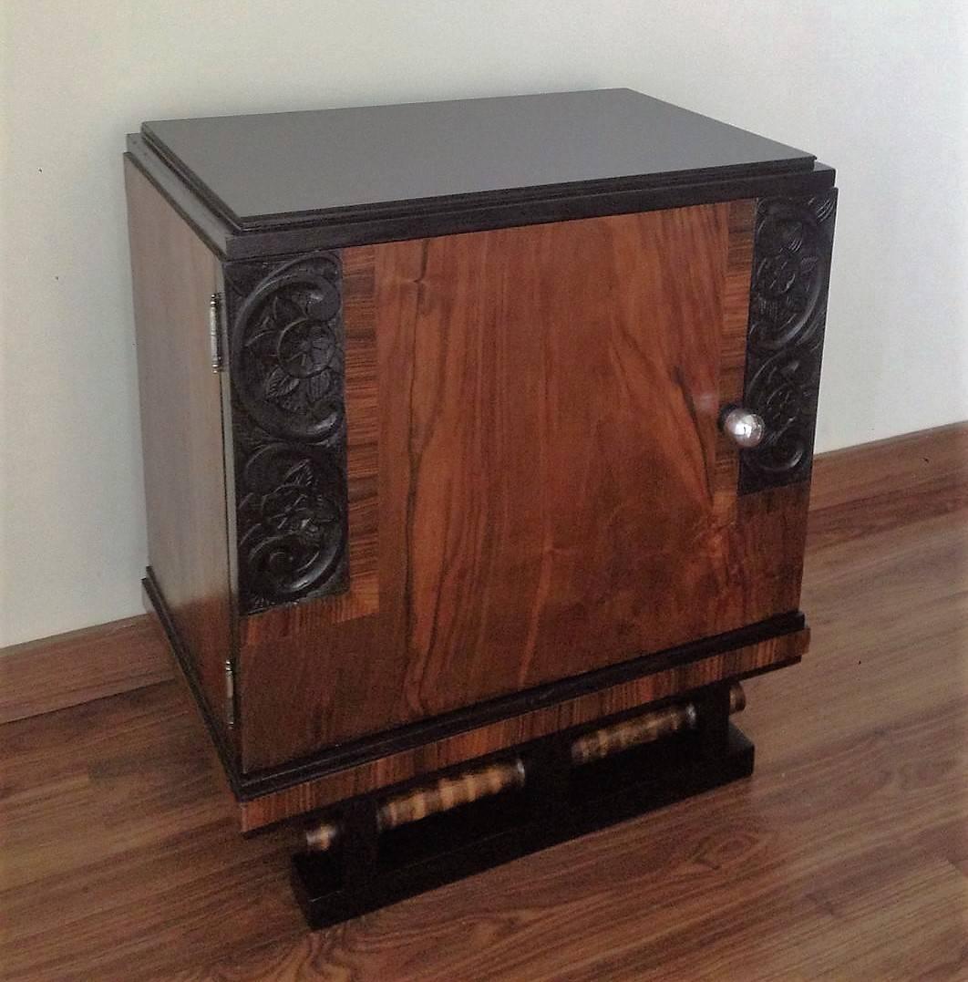 French Pair of Art Deco Side Cabinets/Nightstands with Ebonized Base