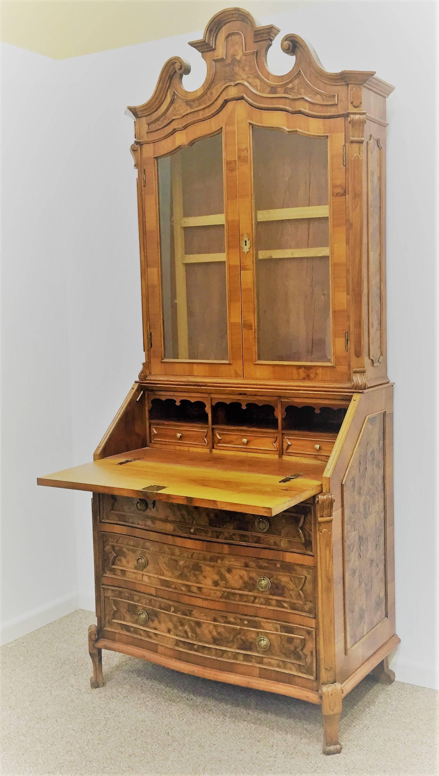 Late 18th Century English George III Mahogany Bureau Bookcase ‘Secretaire’ In Excellent Condition For Sale In Miami, FL